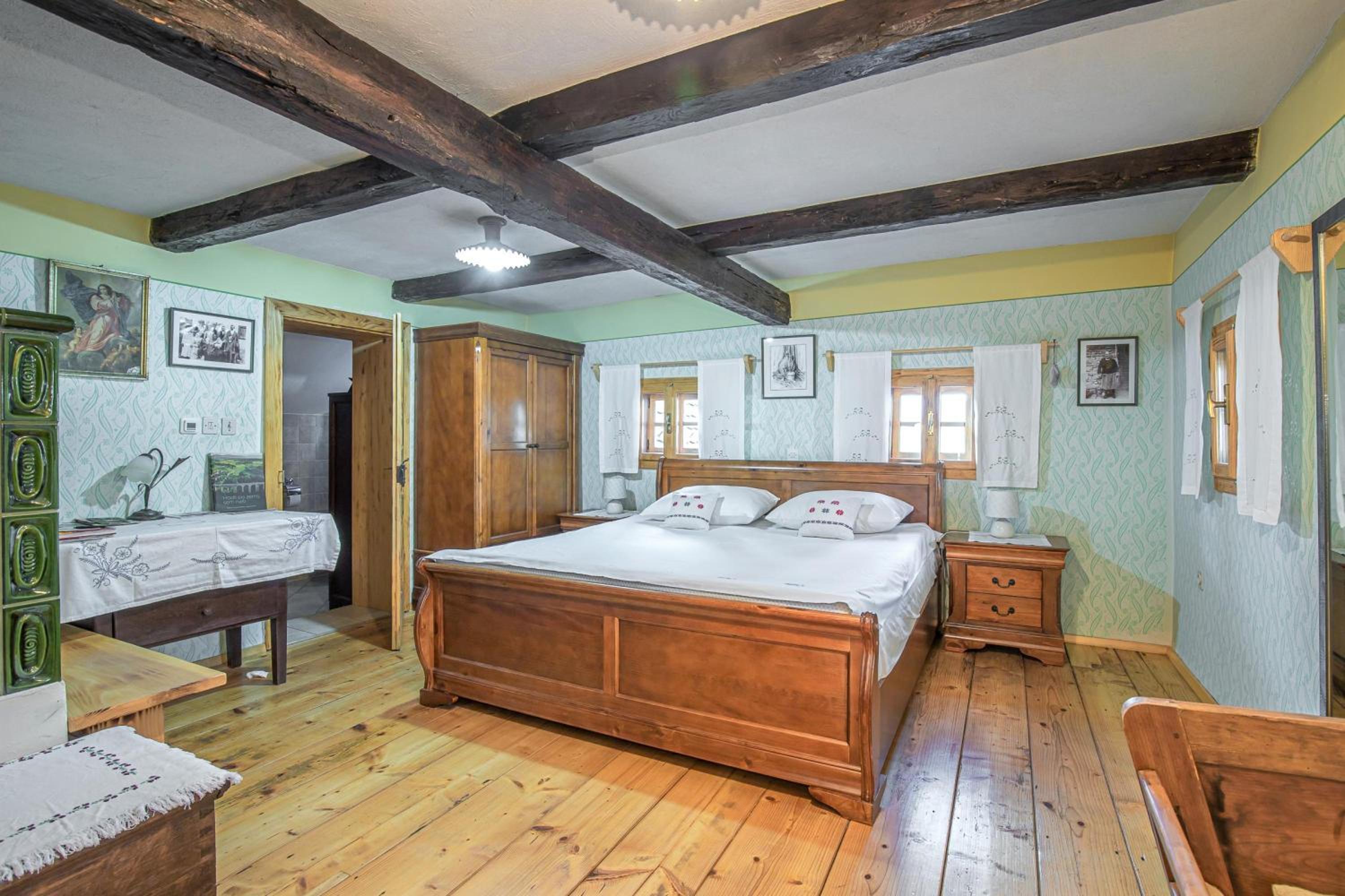 Three-Bedroom Chalet photo 1