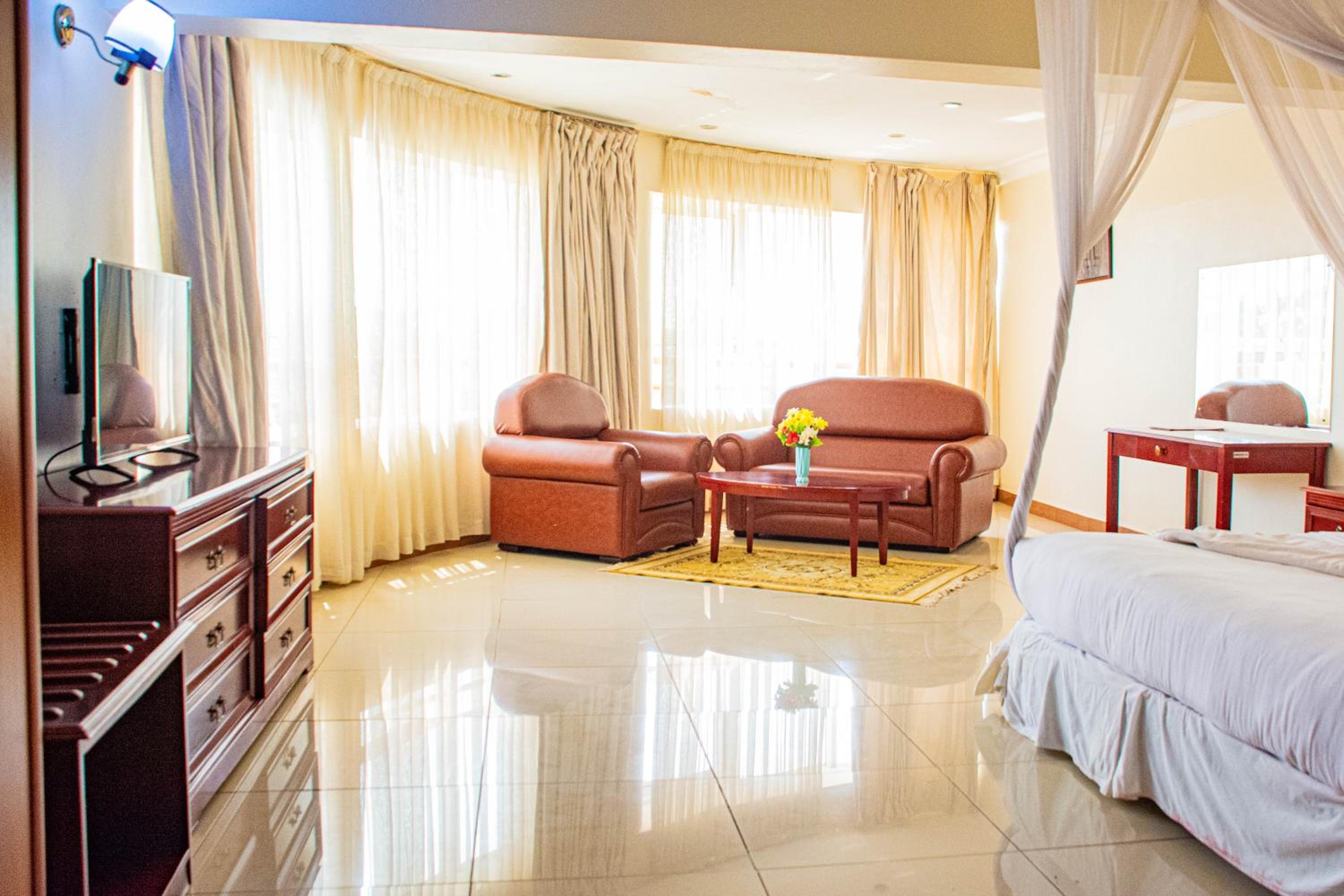 Standard Suite photo 2