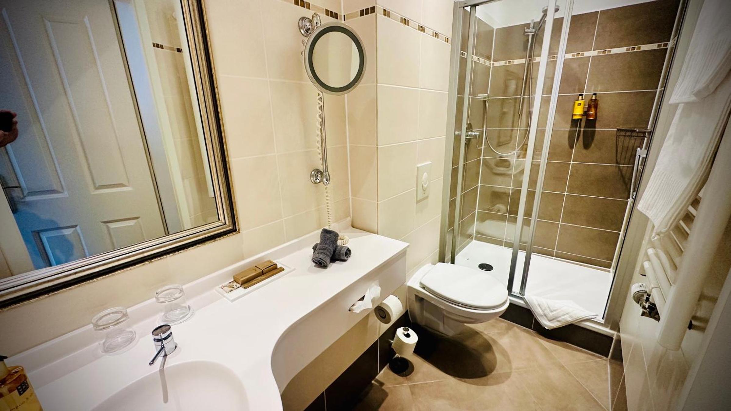 Superior Double Room - Photo 4