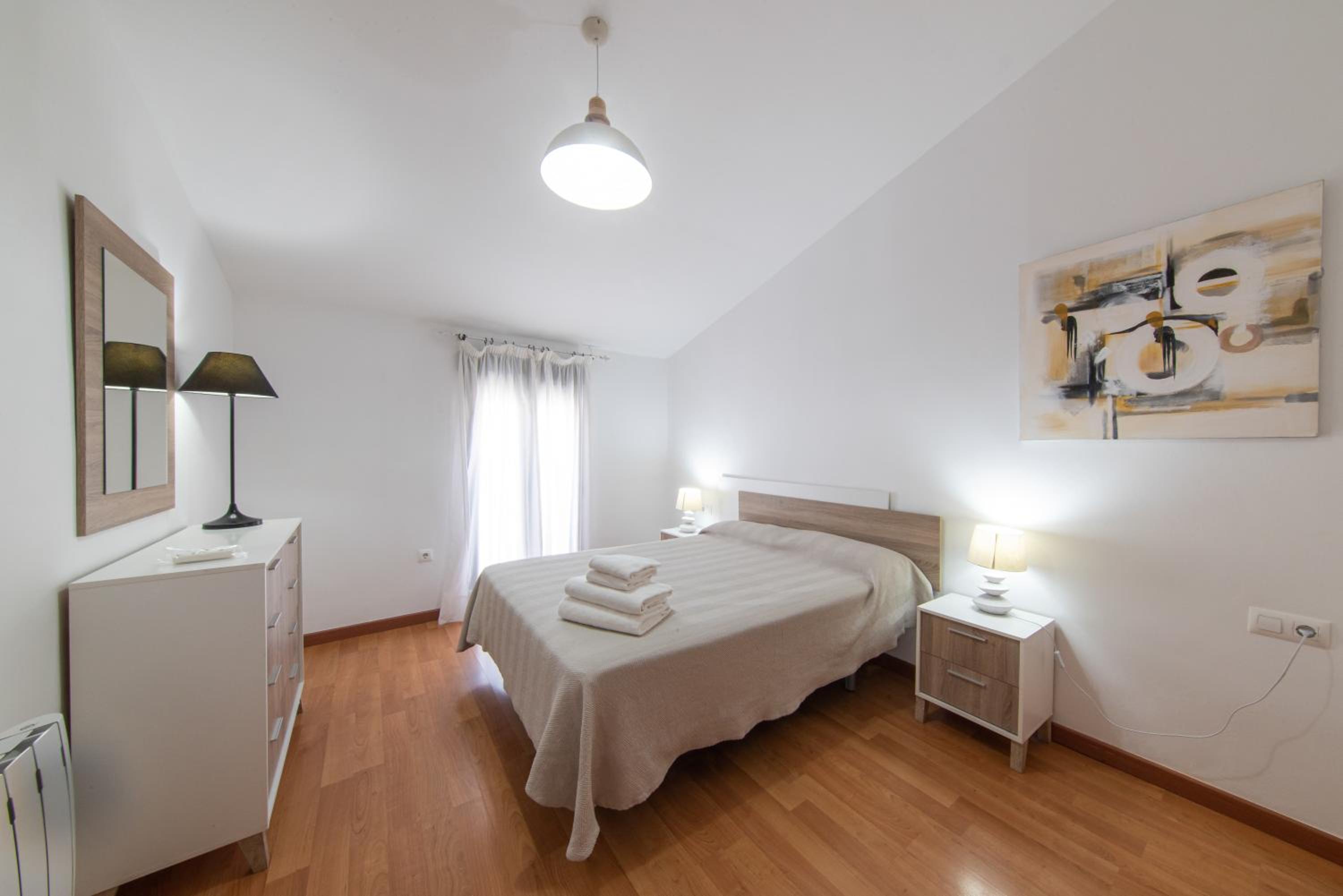 One-Bedroom Apartment - Photo 5