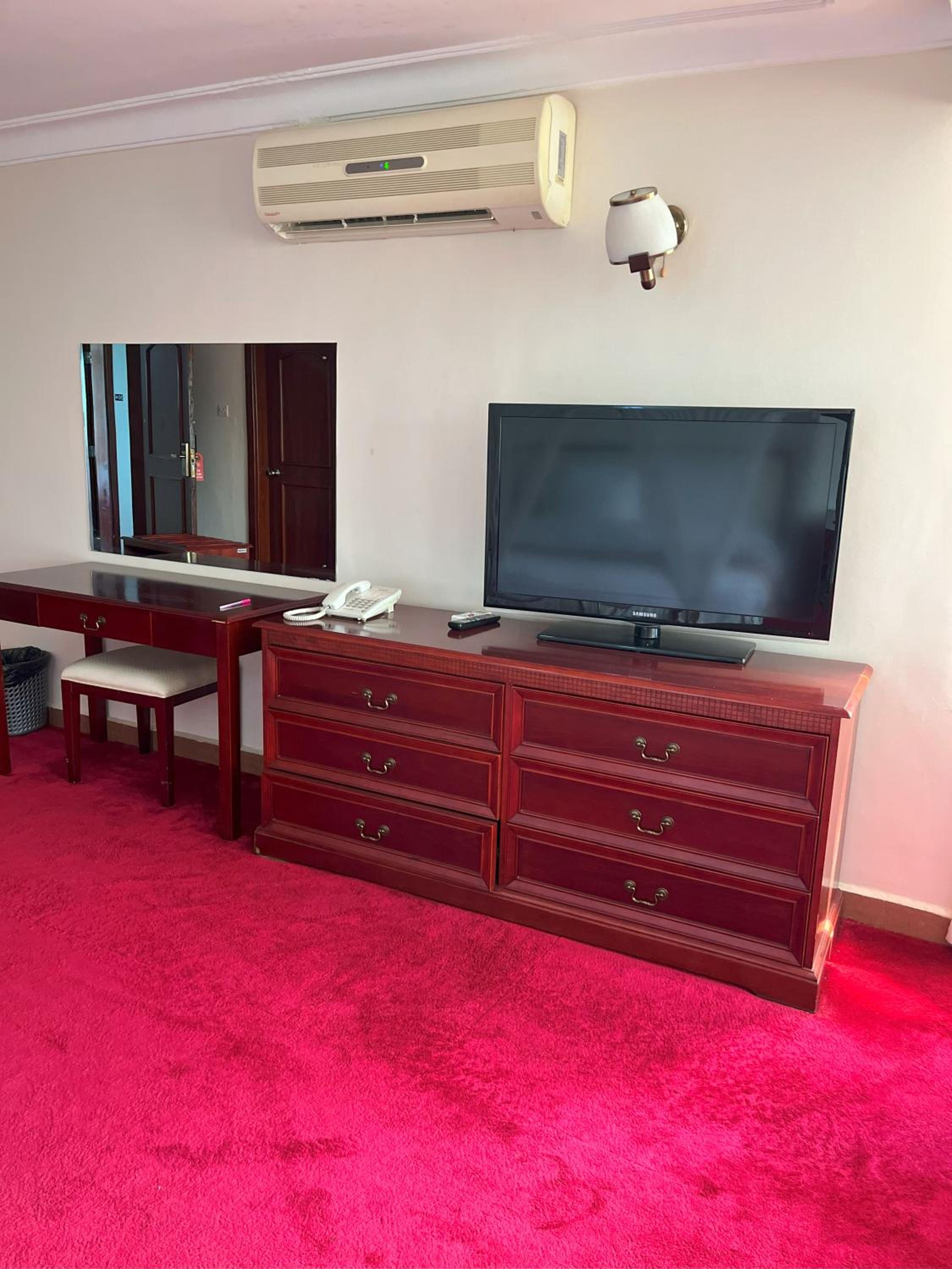Executive Suite photo 3