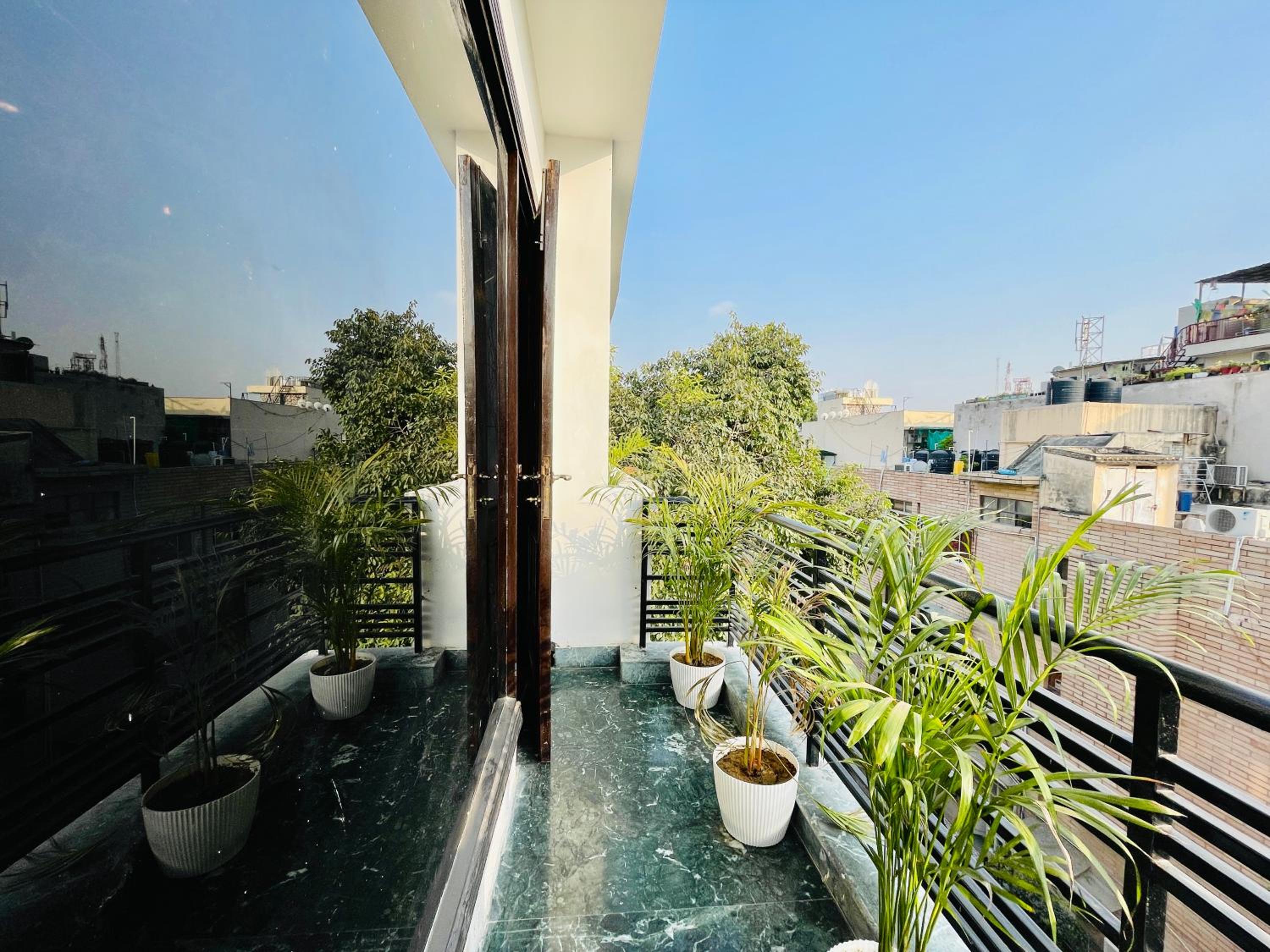 Three-Bedroom Apartment - Photo 2