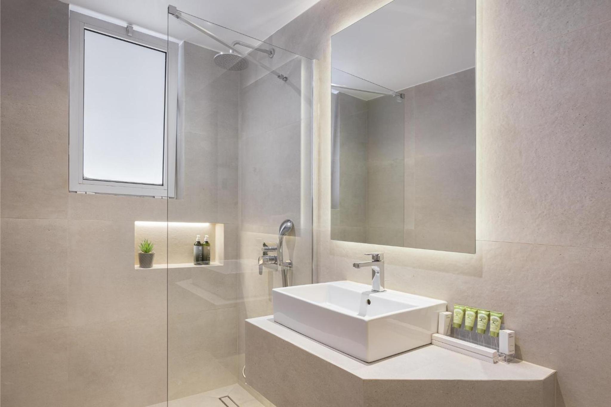 Superior Double Room - Photo 14