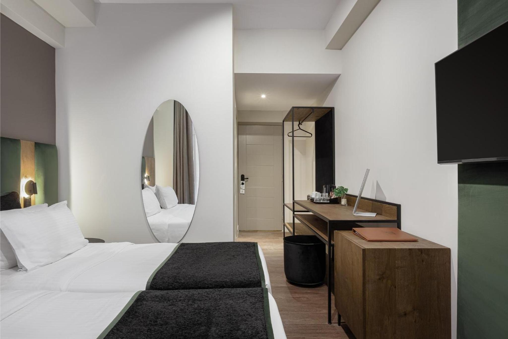 Superior Double Room - Photo 16