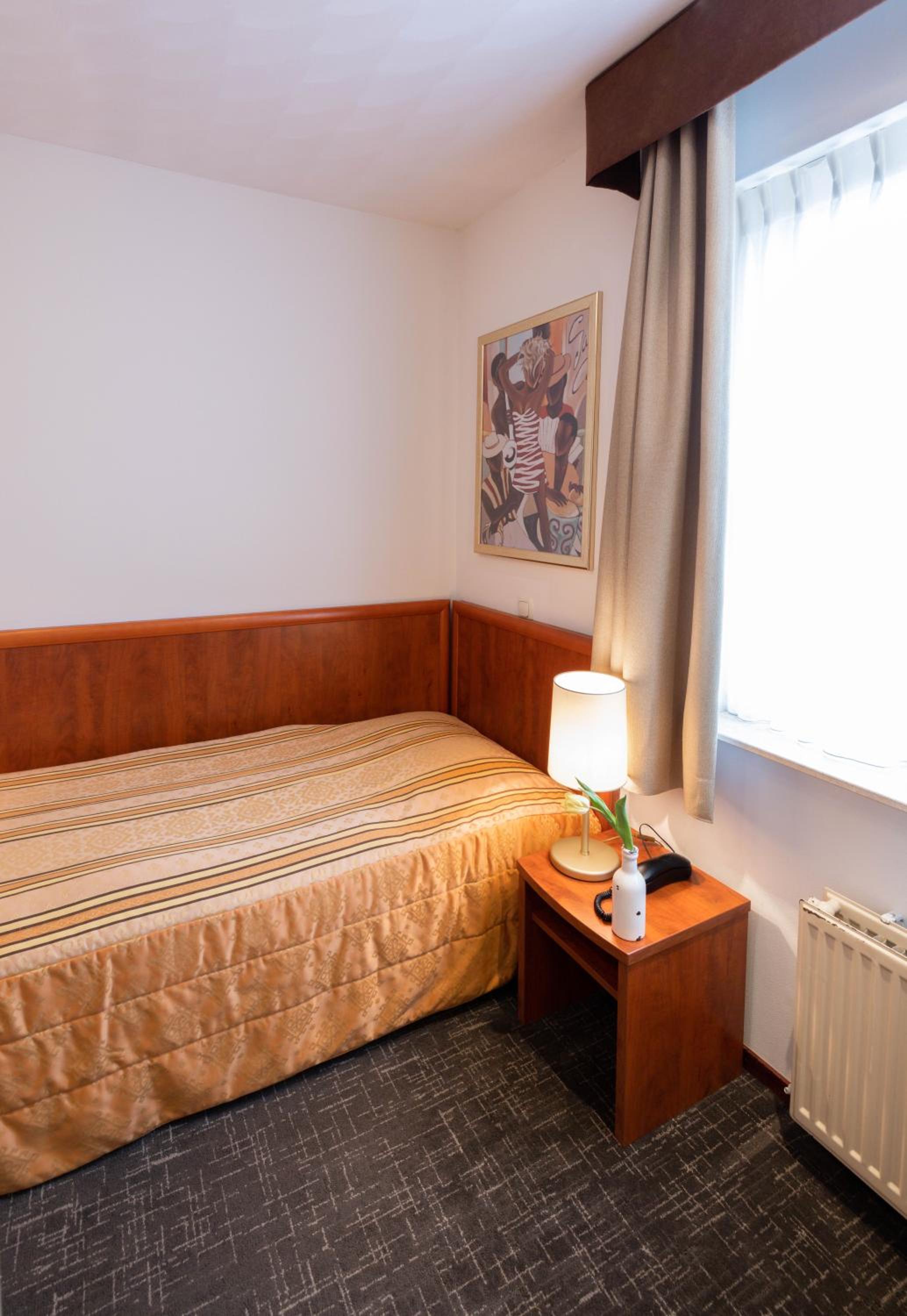 Standard Single Room With Shower