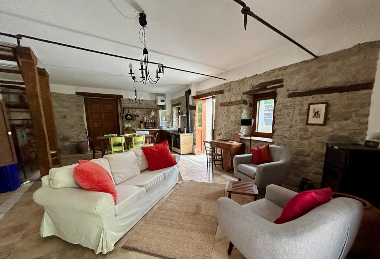 Three-Bedroom Villa photo 1