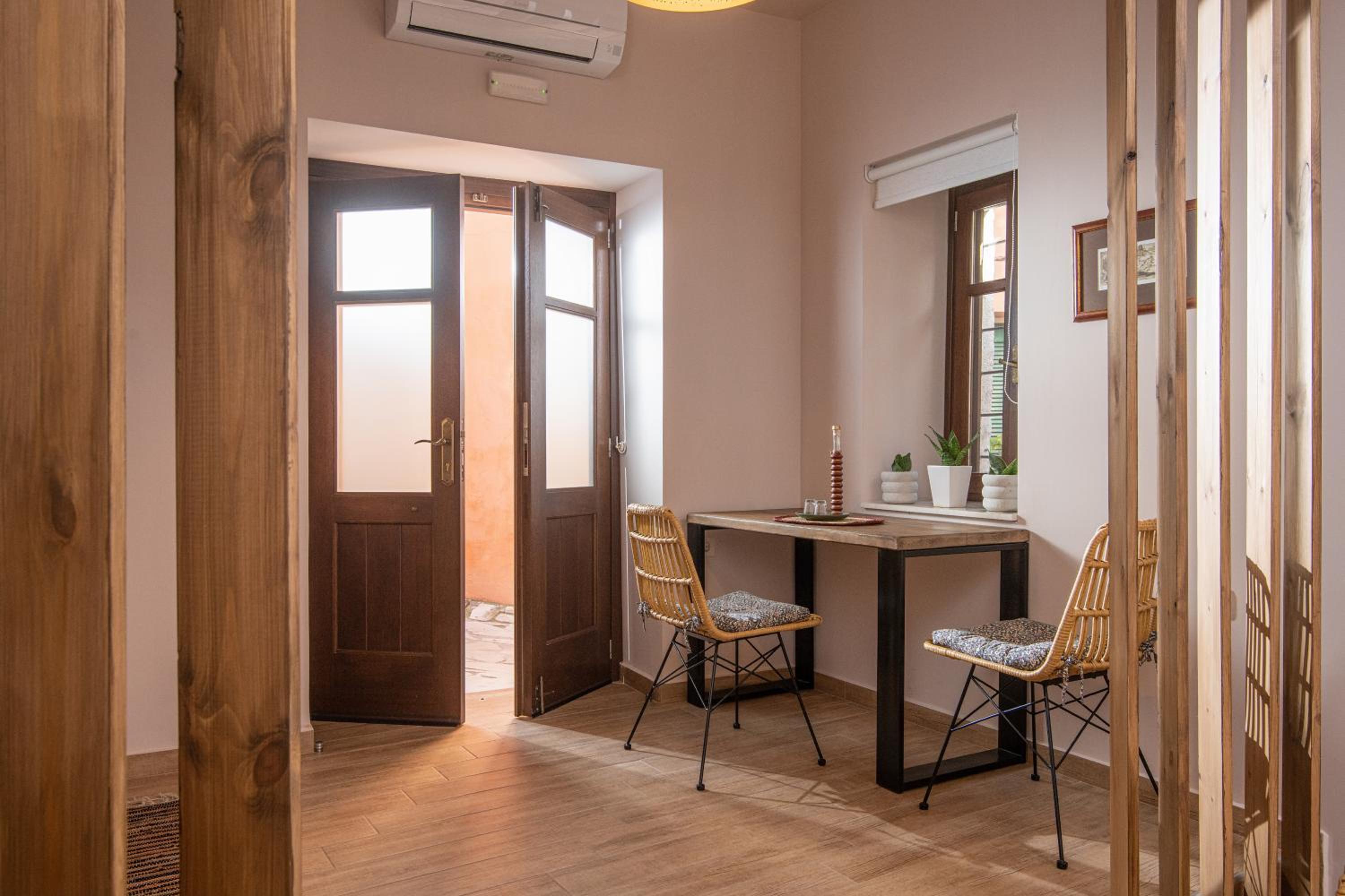 Deluxe Suite with City View - Allagi photo 3