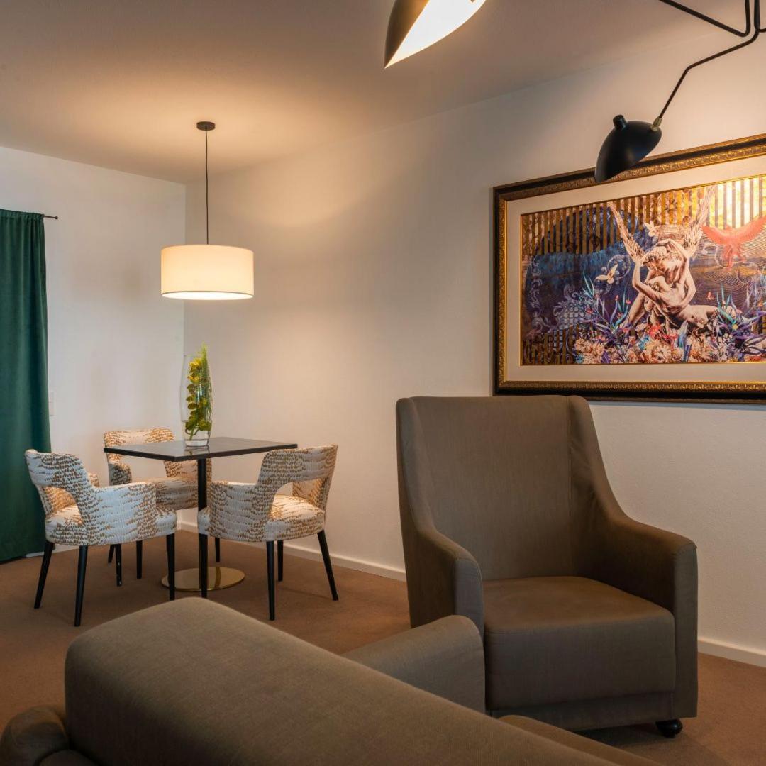 Suite - Photo 4