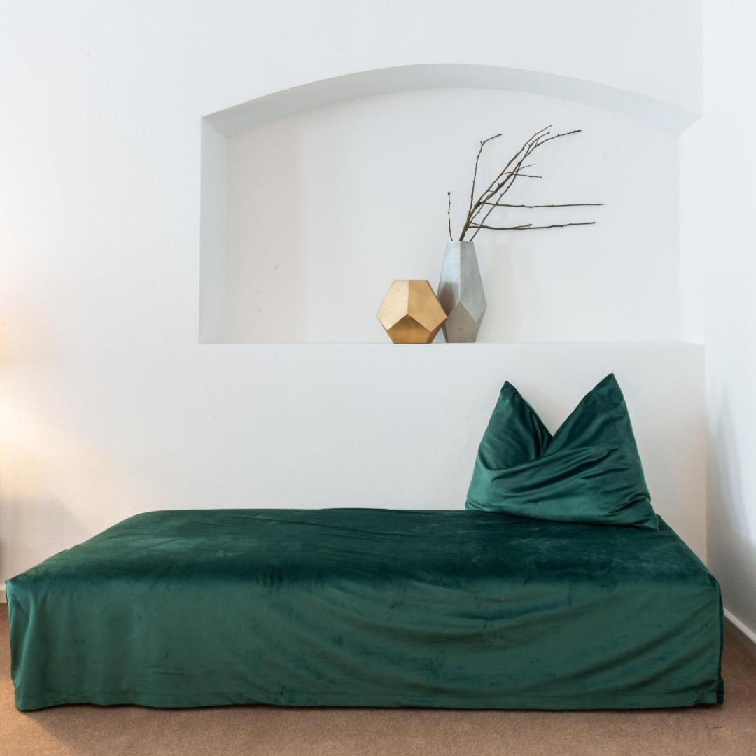 Suite - Photo 9