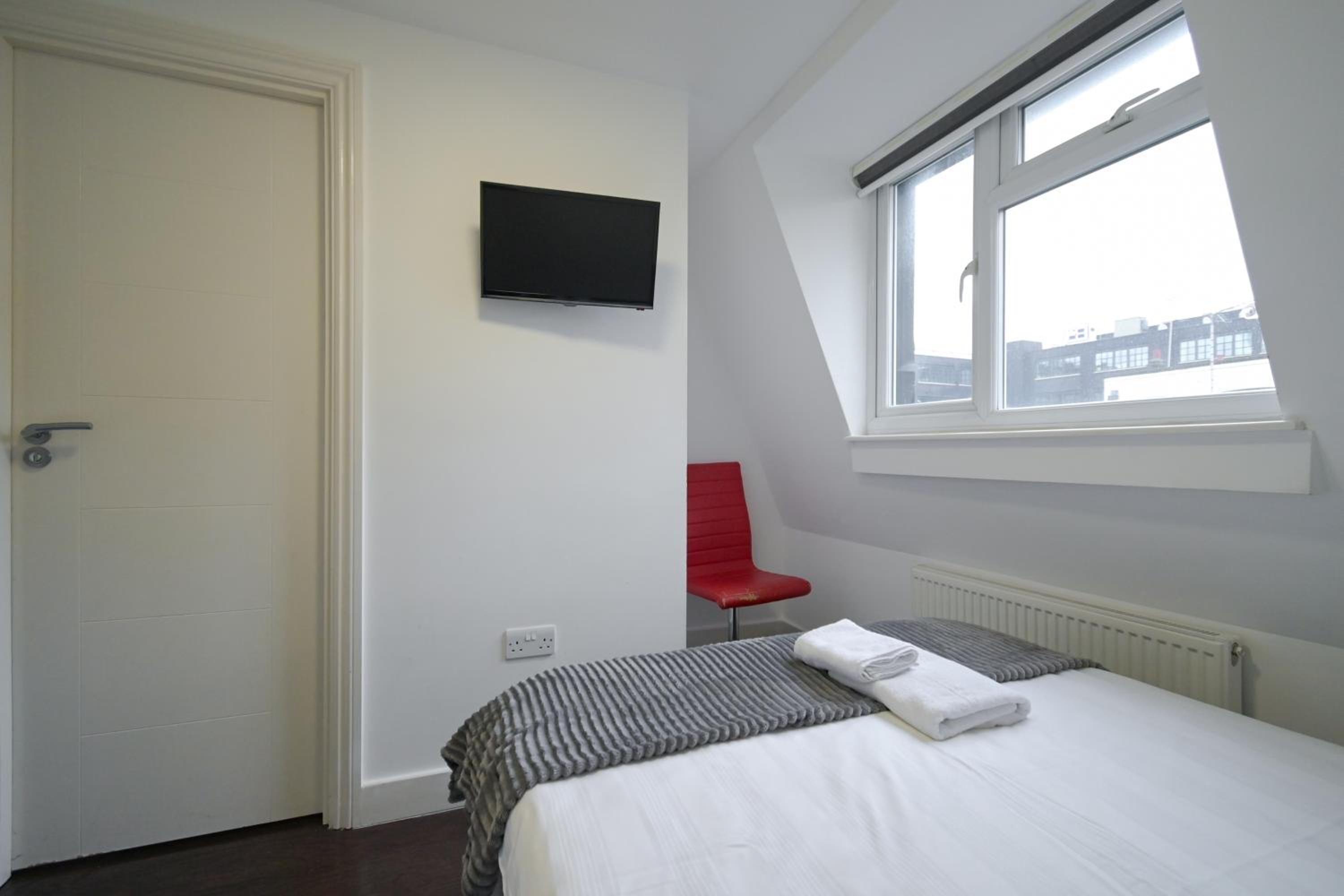 Double Room with Private Bathroom photo 1