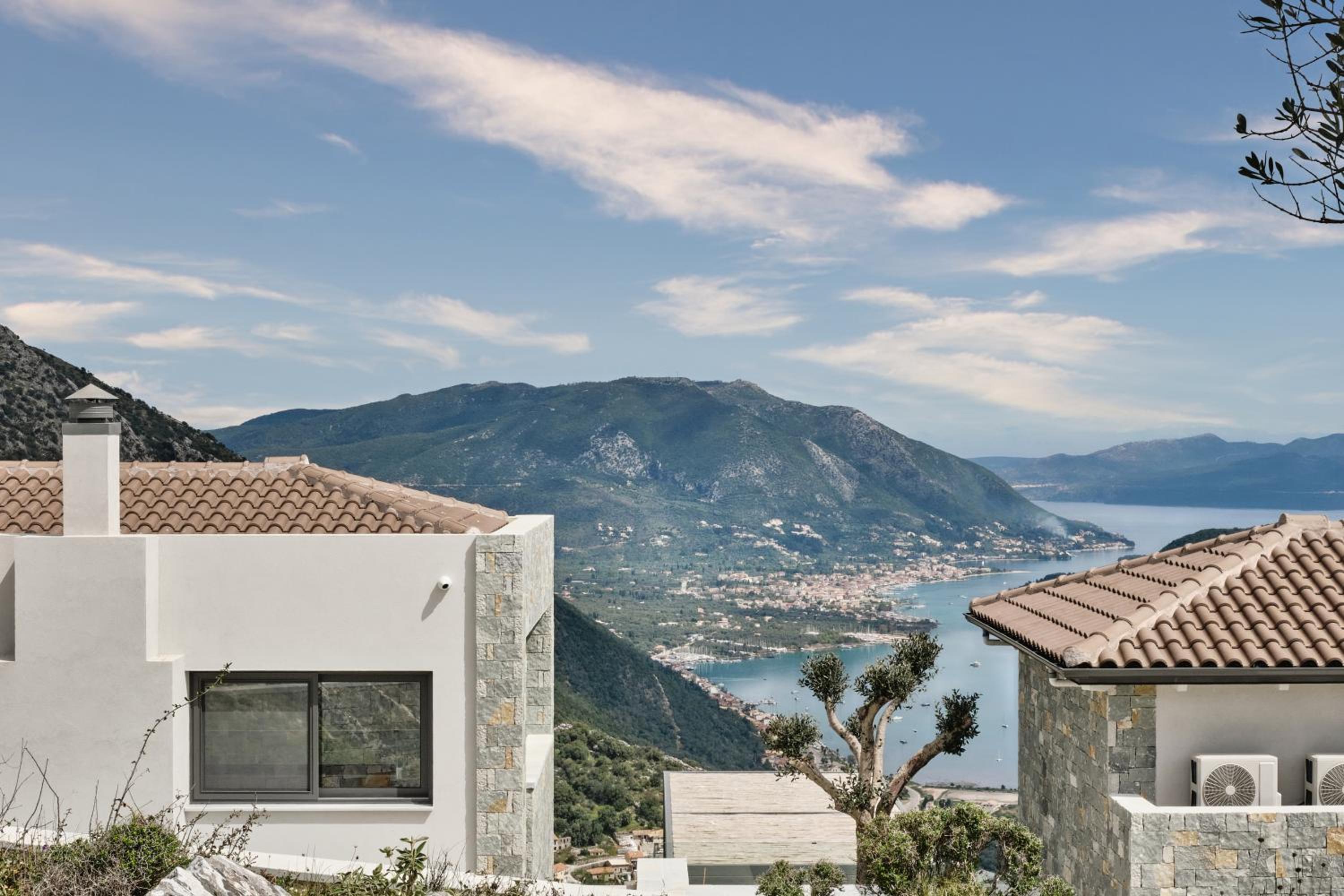 Villa photo 3