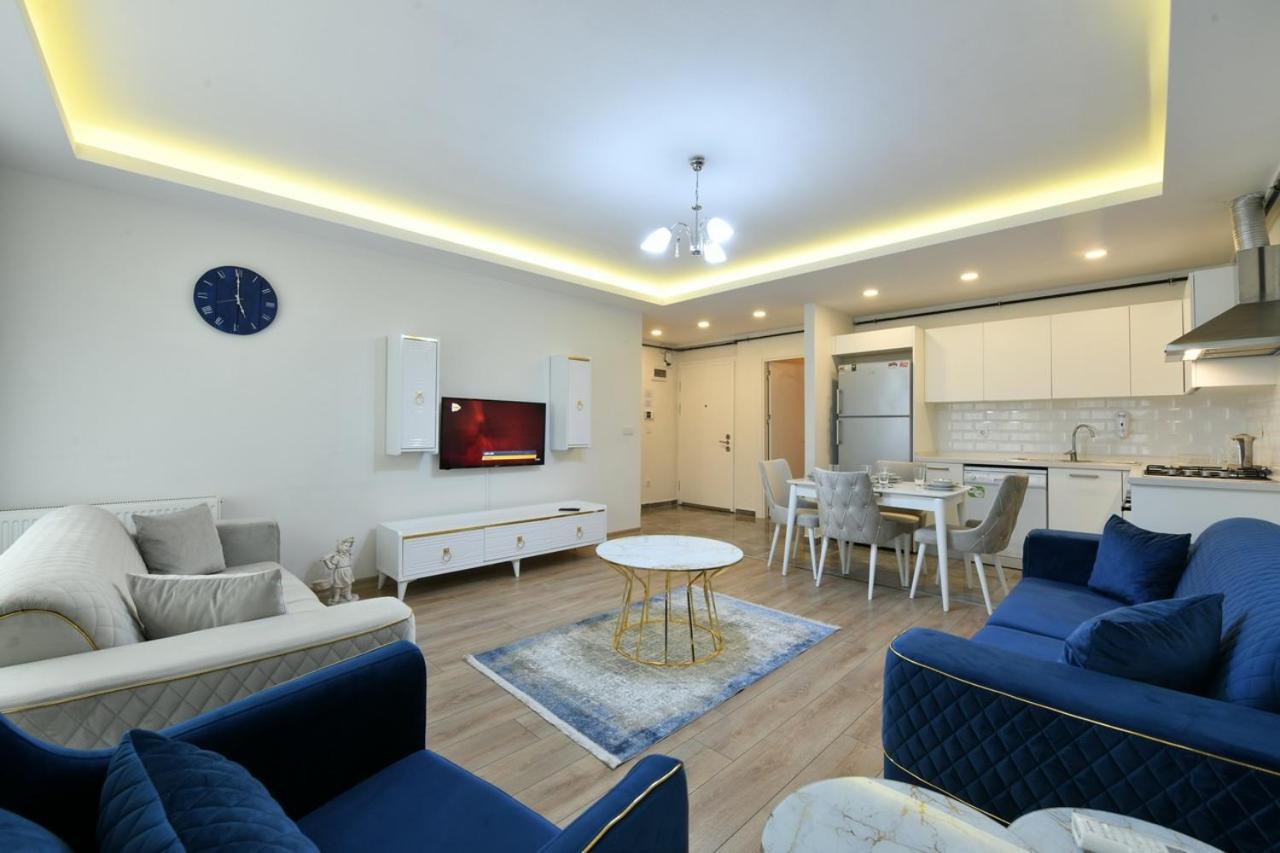 Two-Bedroom Apartment photo 2