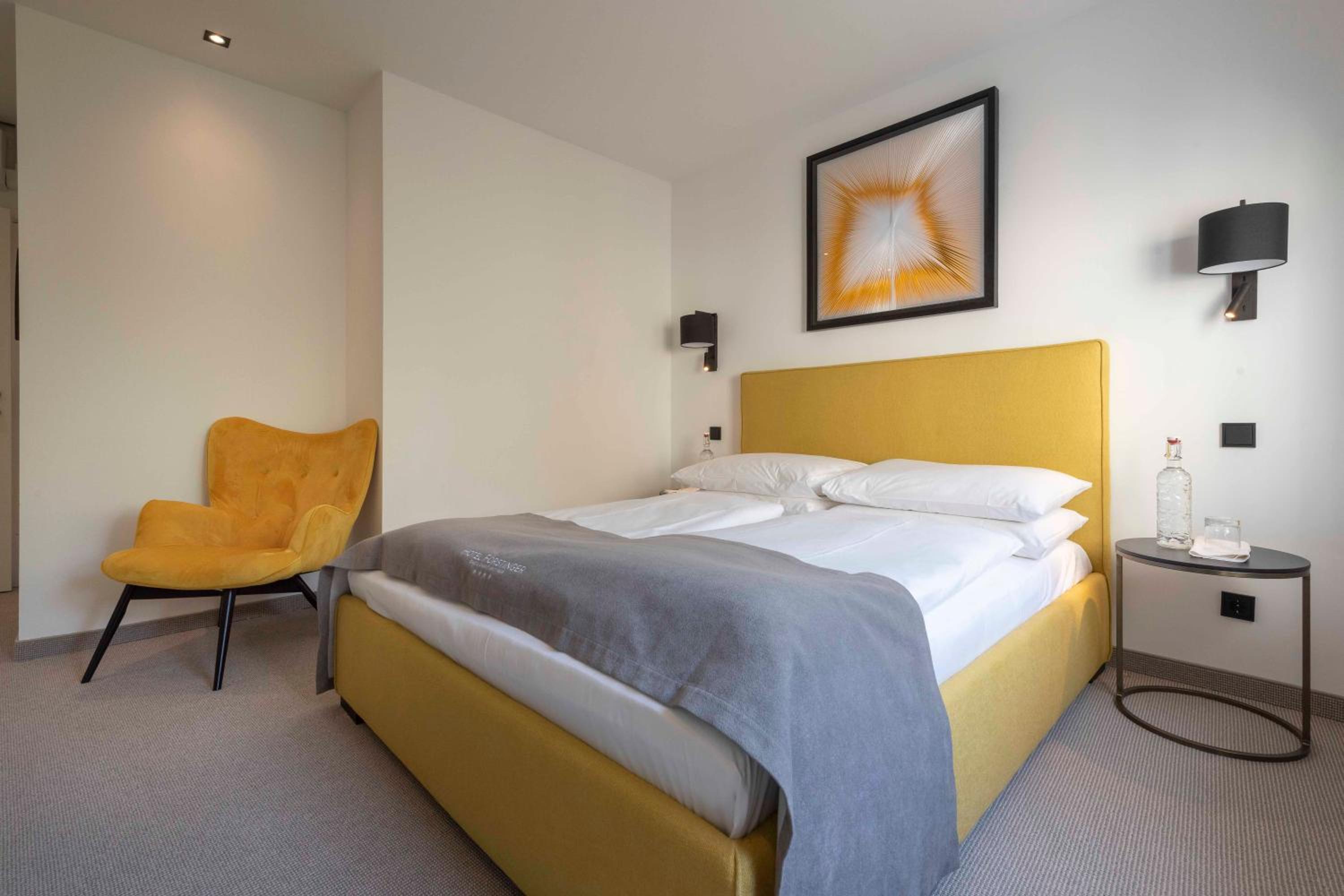 Business Double Room - Photo 8