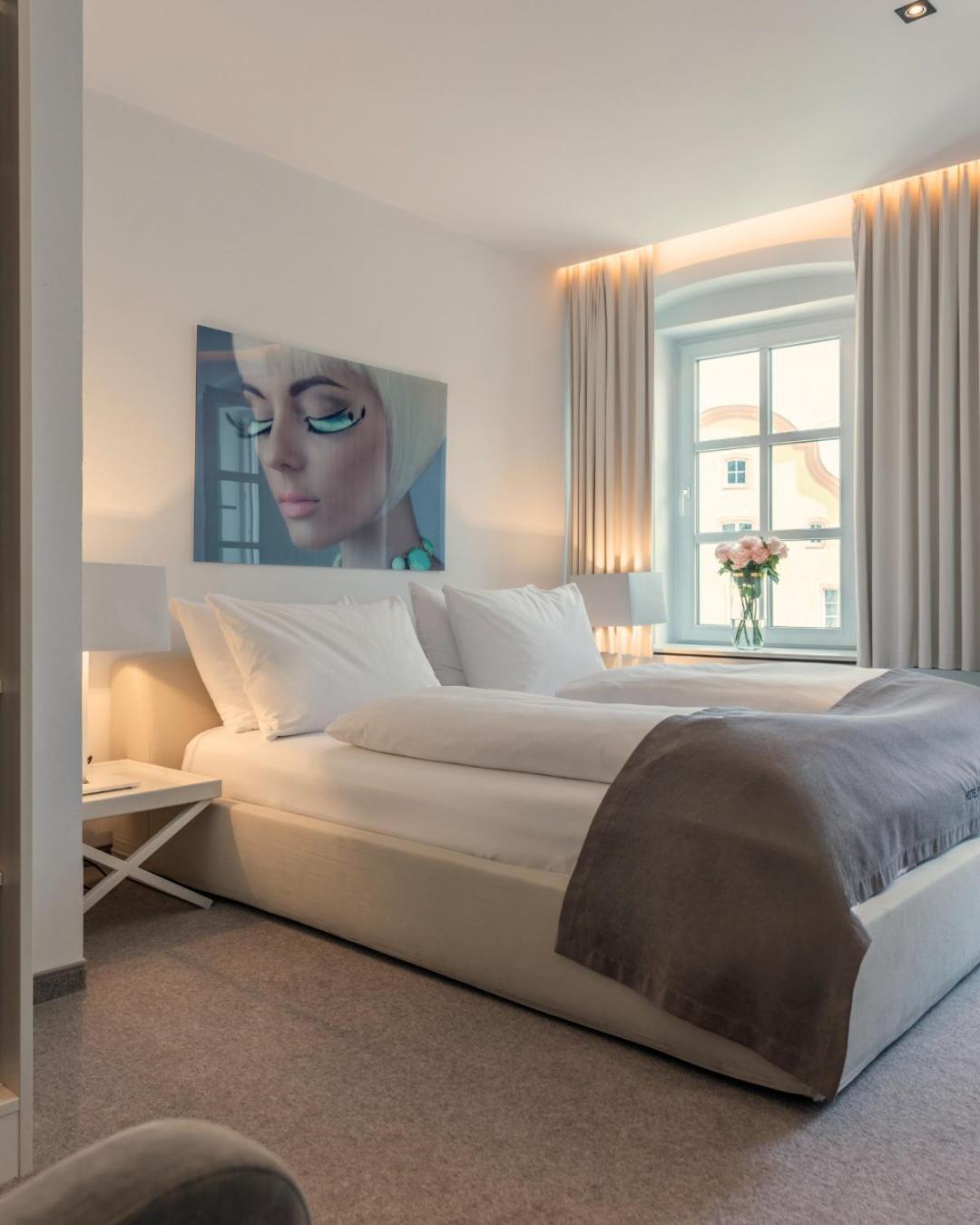 Business Double Room - Photo 9