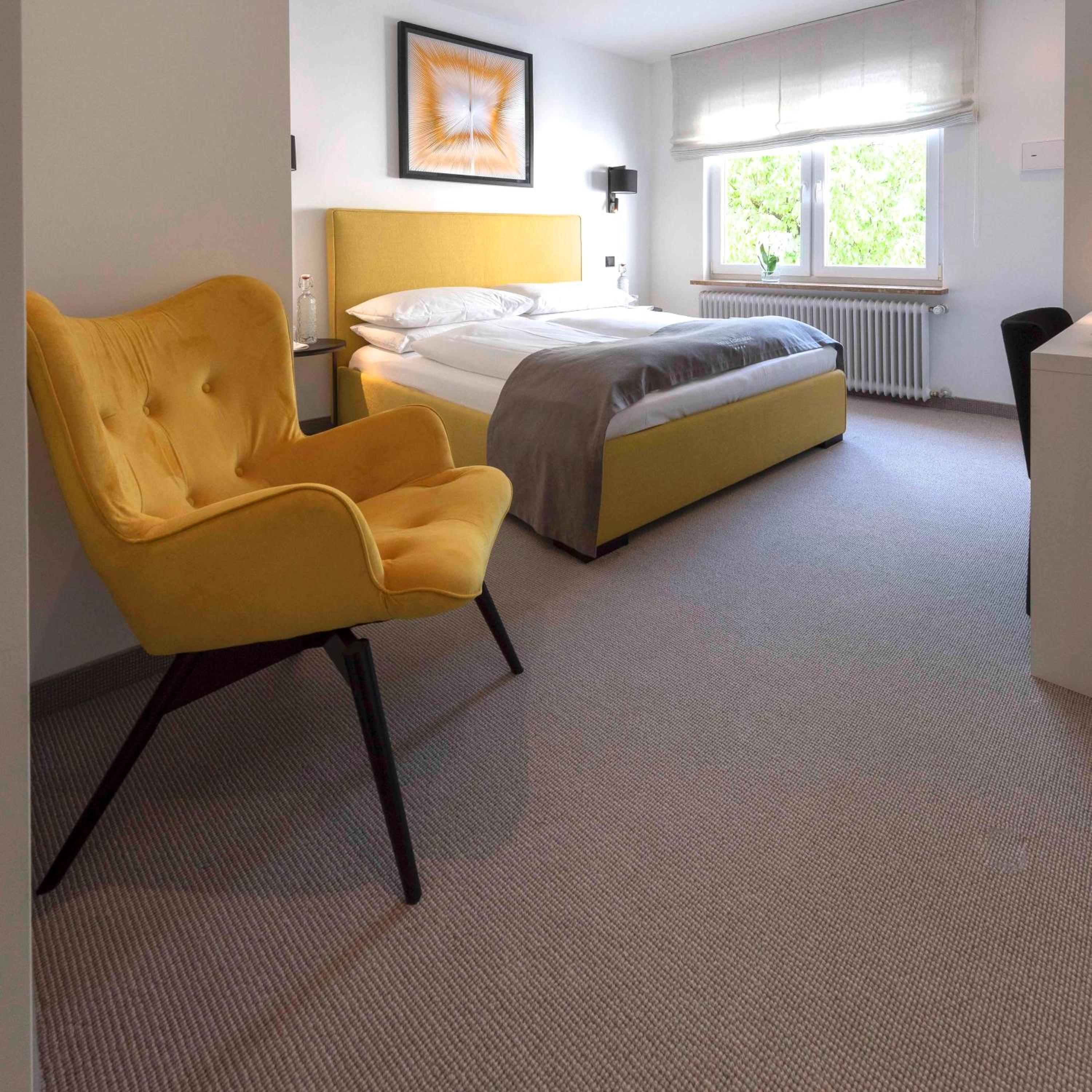 Business Double Room - Photo 7