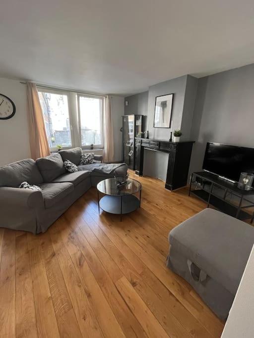Three-Bedroom Apartment photo 1