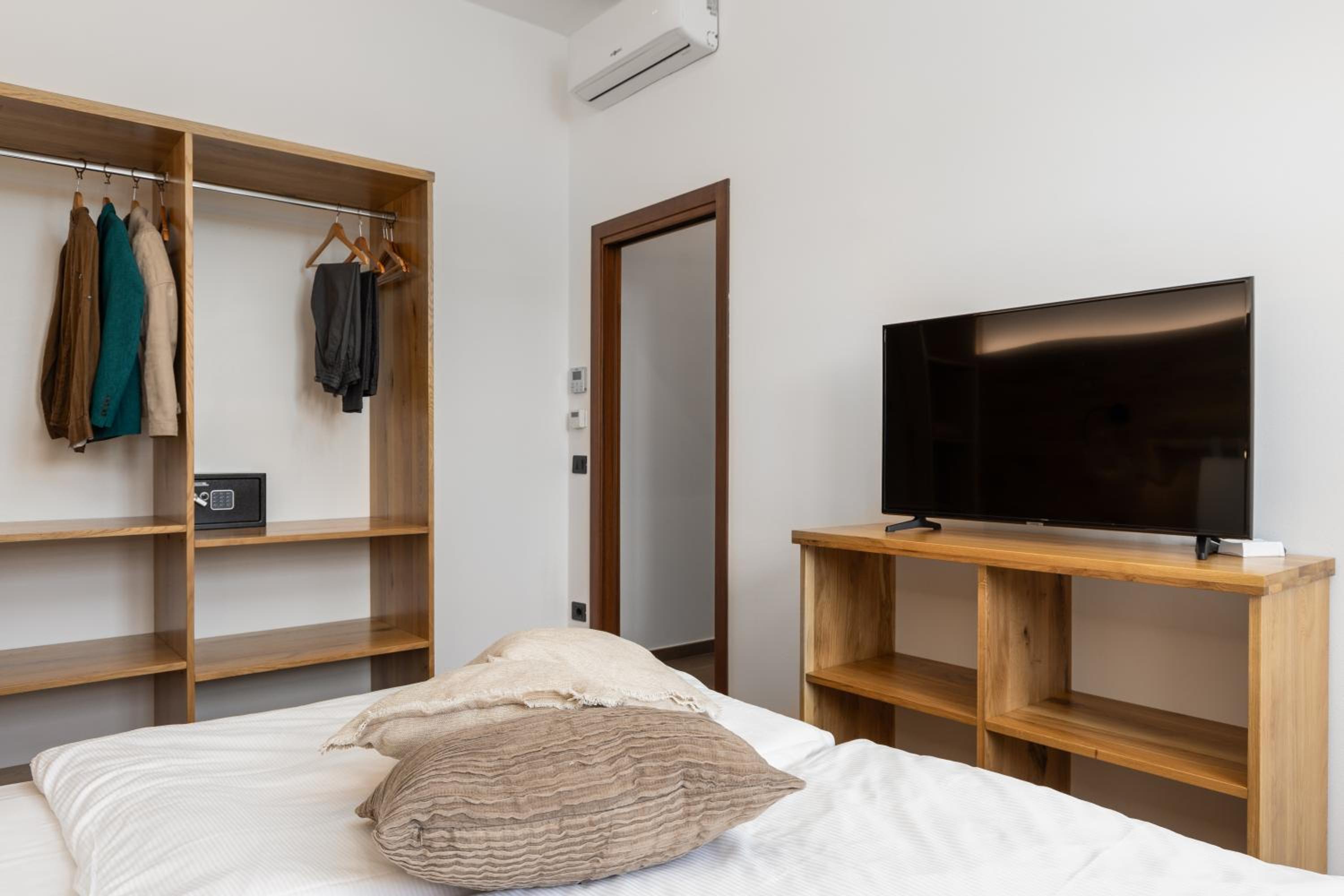 Superior Apartment With Lateral View