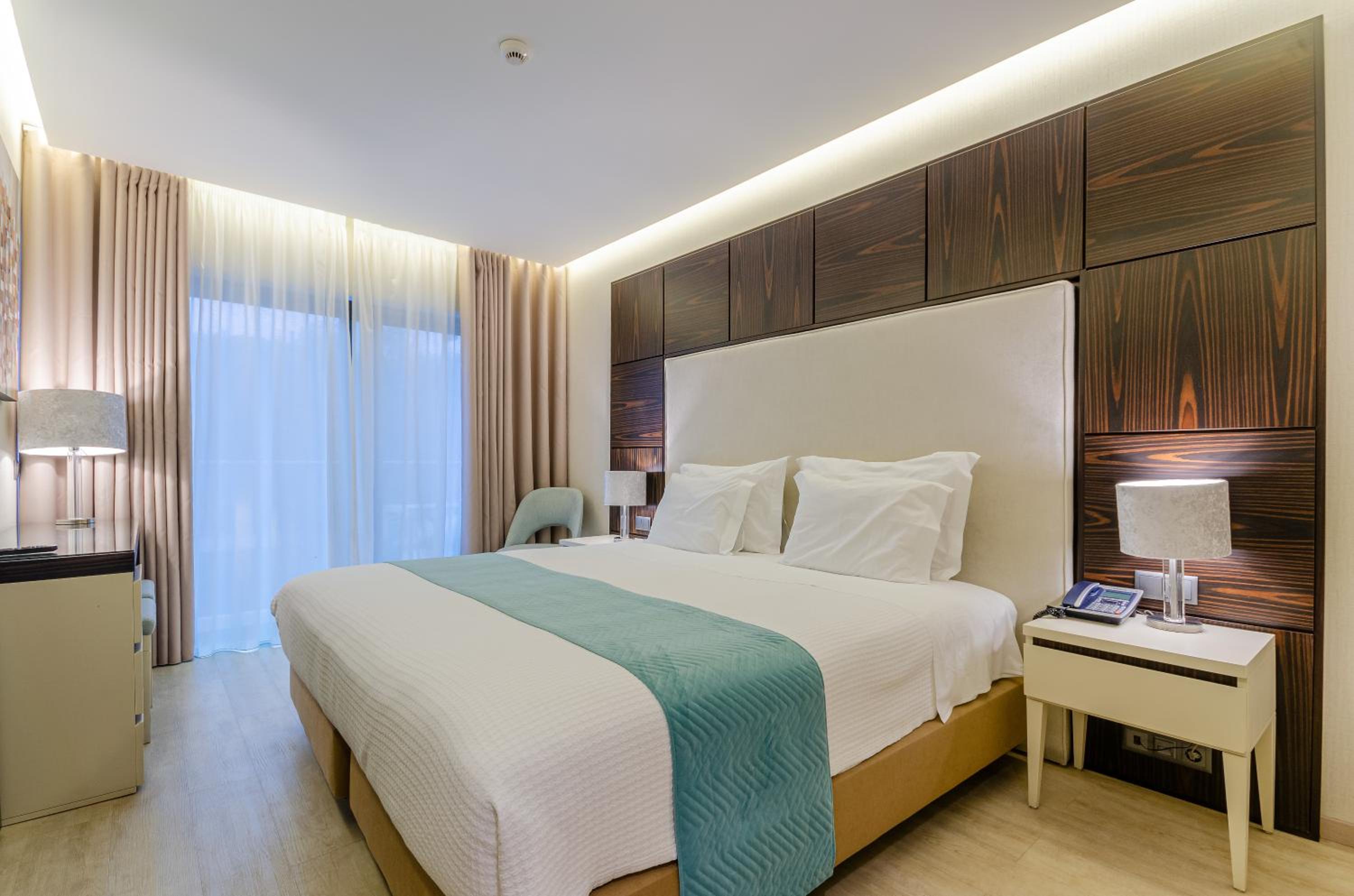 Deluxe Double Room - Photo 1