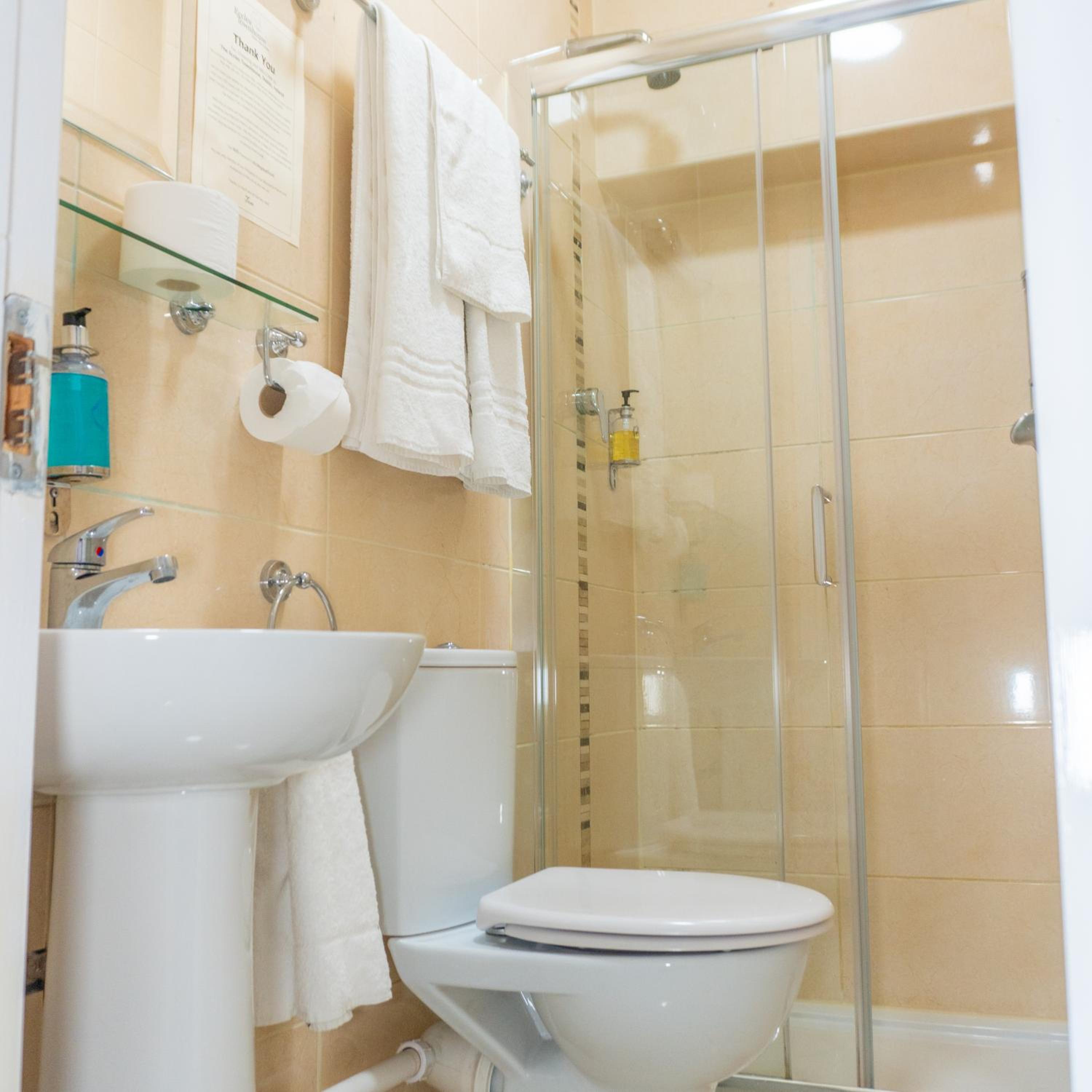 Budget Double Room photo 2