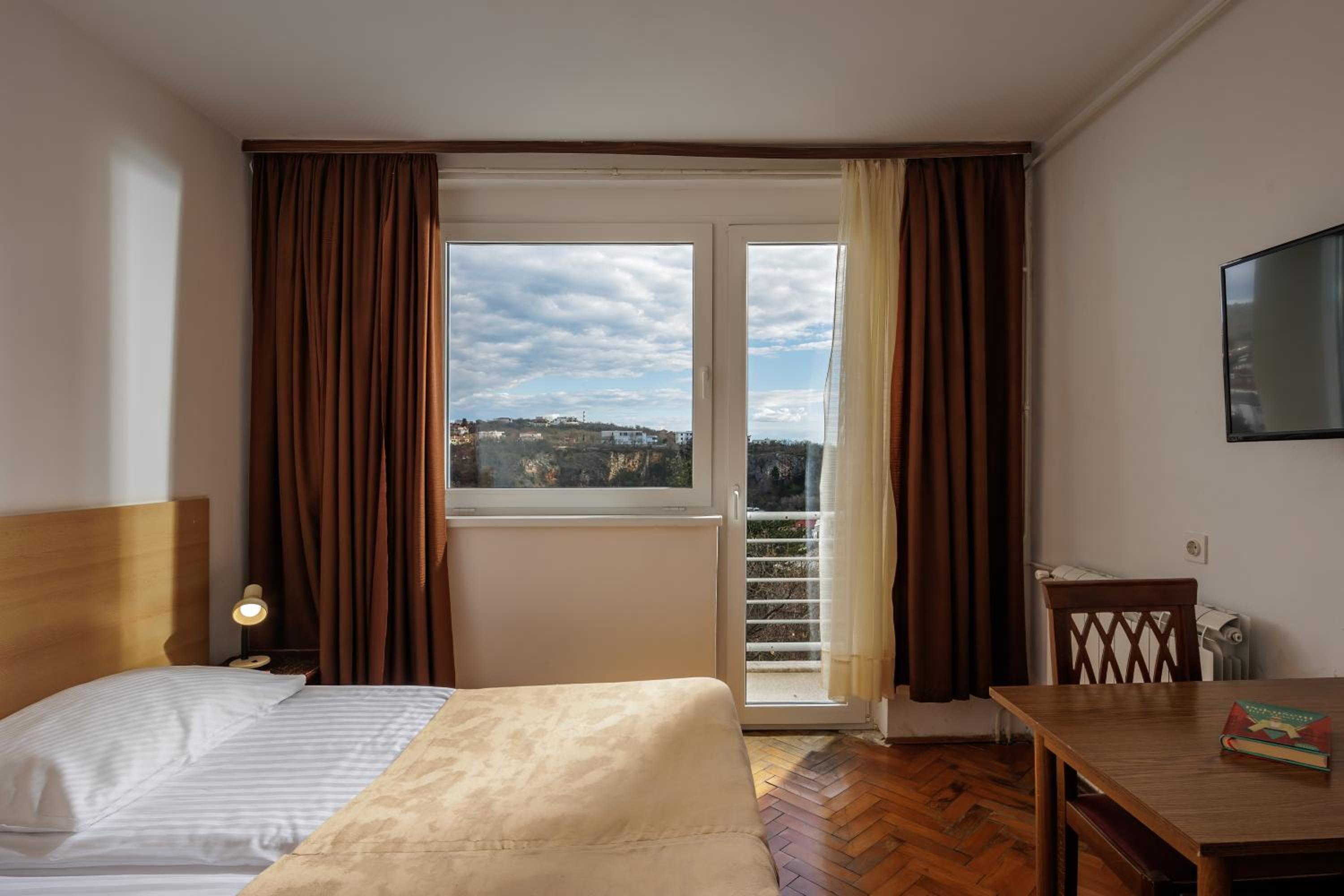 Economy Double or Twin Room - Photo 2