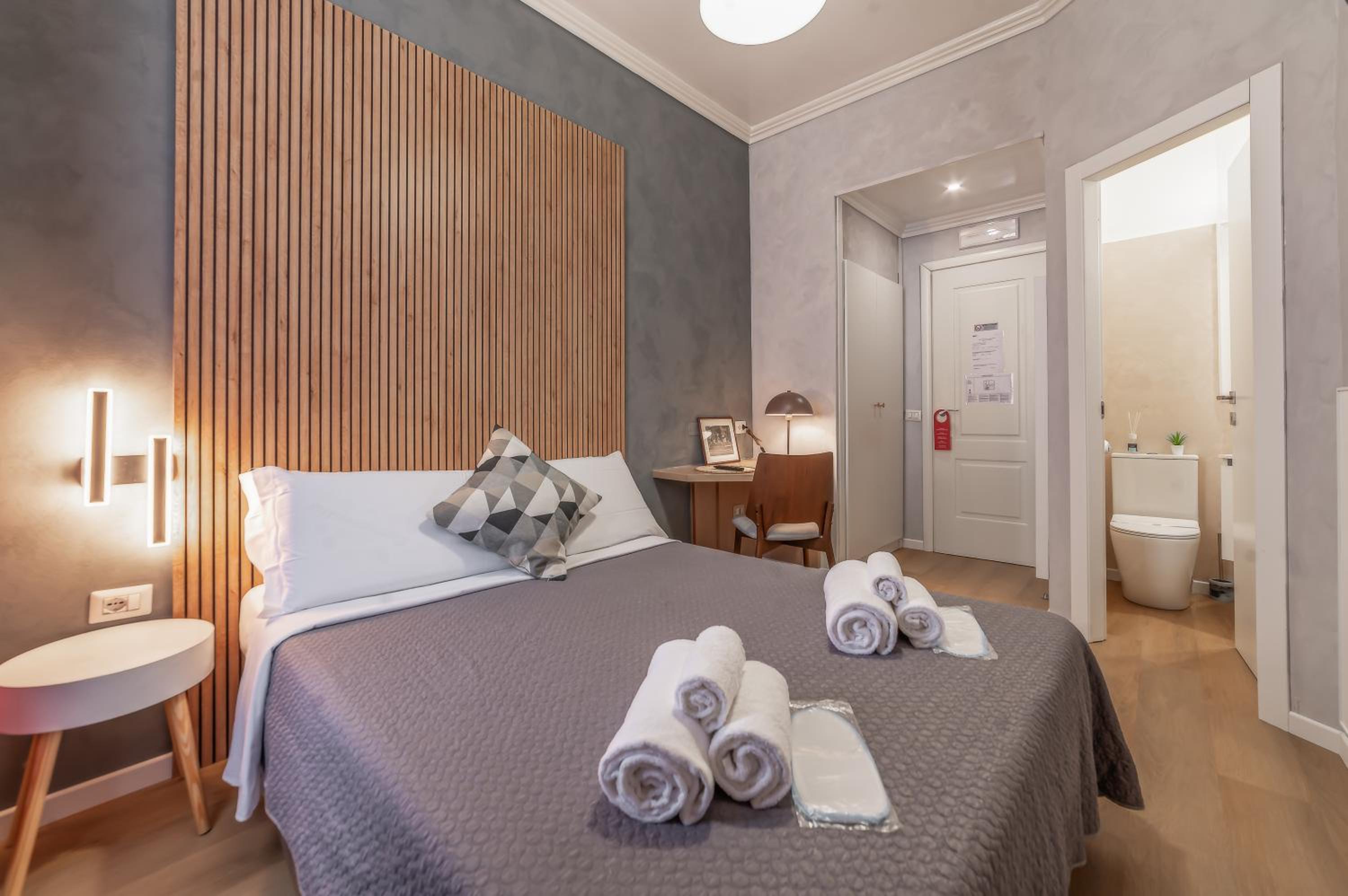 Economy Double Room photo 3