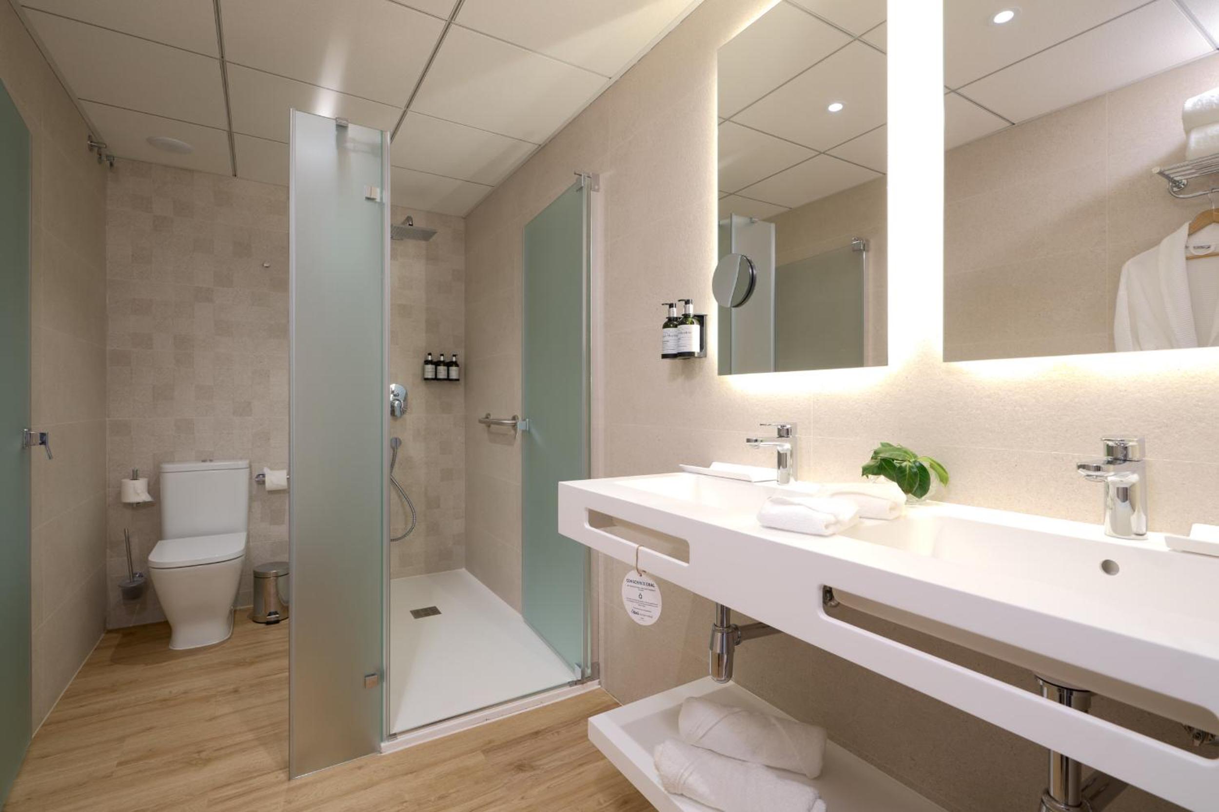 Junior Suite thumbnail 6