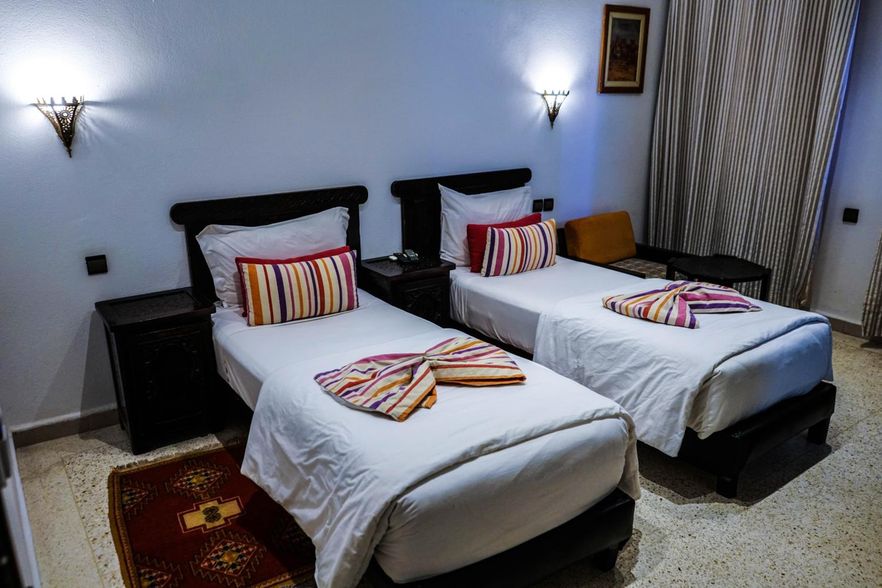 Standard Double Room - Photo 2