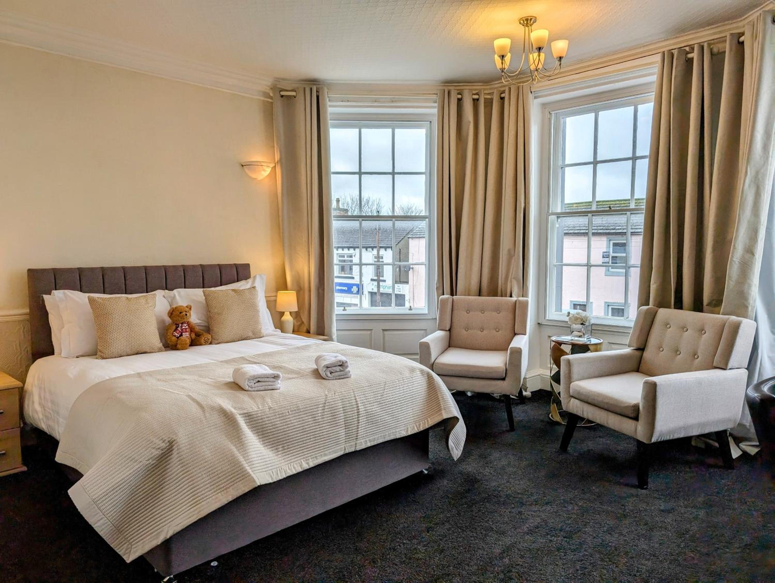 Superior King Room - Photo 2