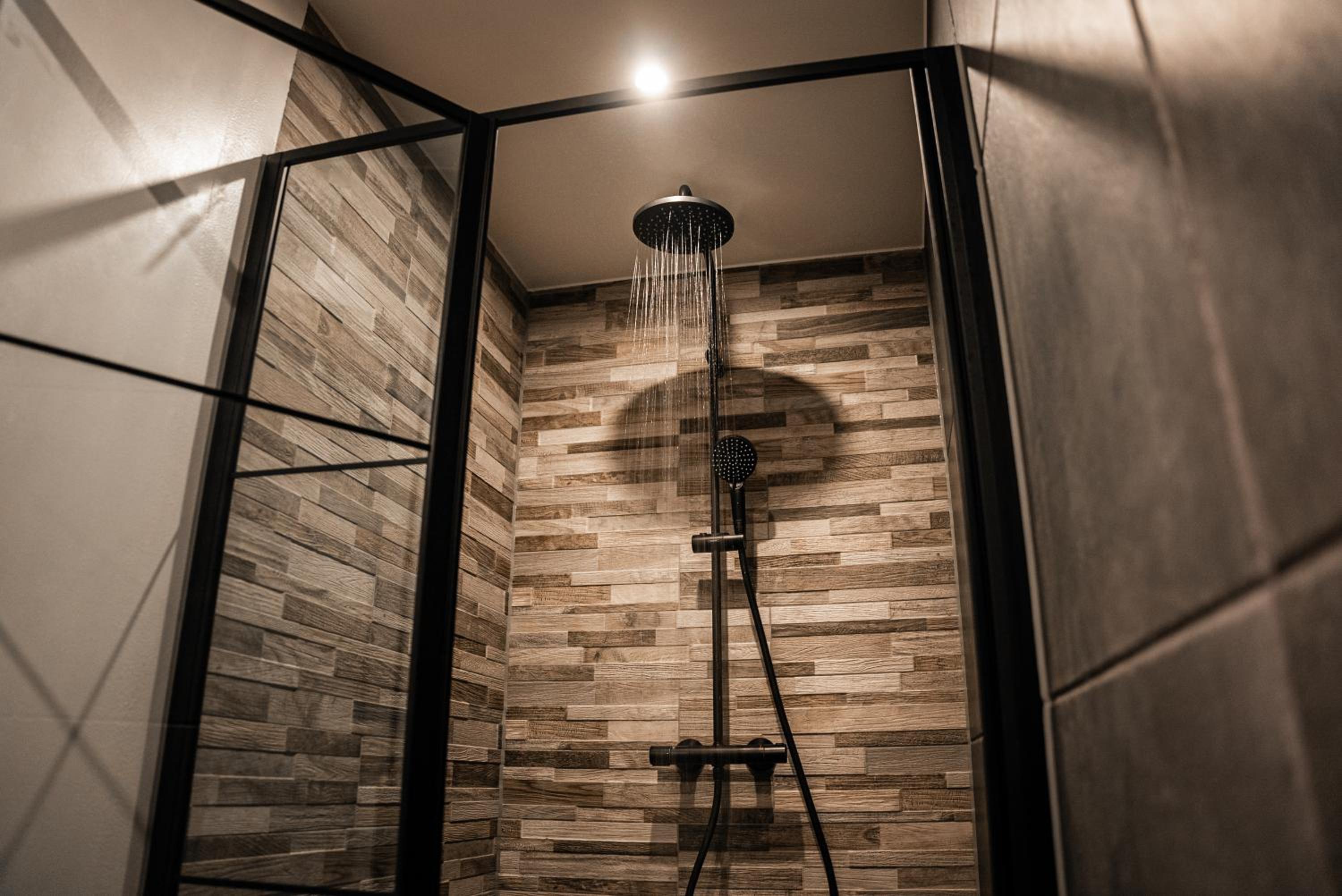 Deluxe Studio - Photo 5