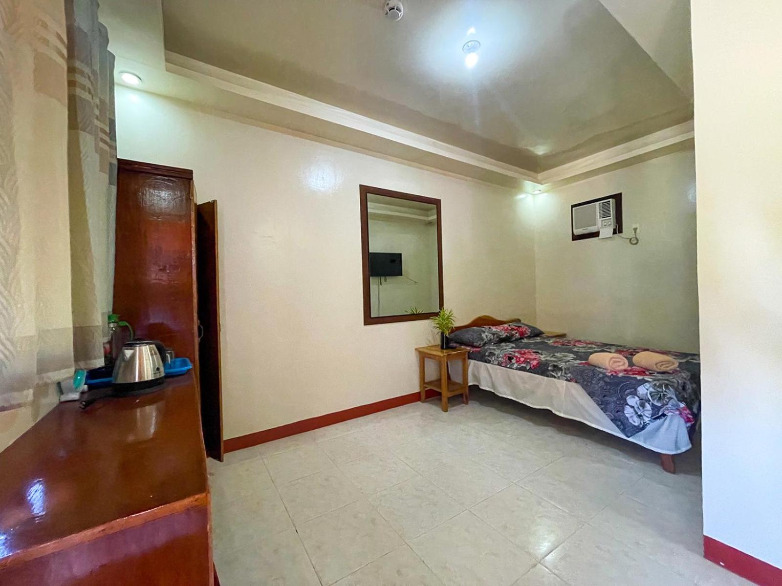 Standard Double Room - Photo 5