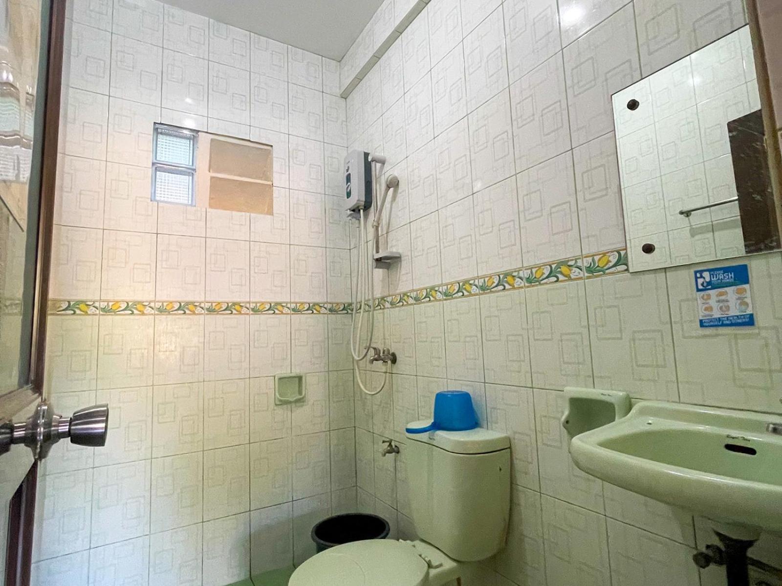 Quadruple Room - Photo 6