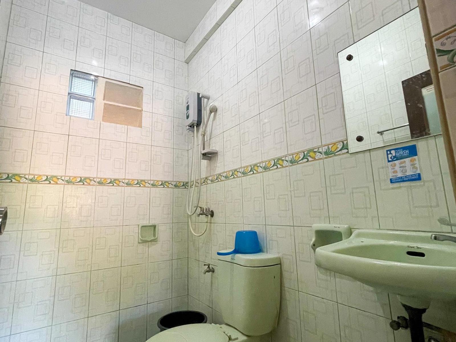 Quadruple Room - Photo 5