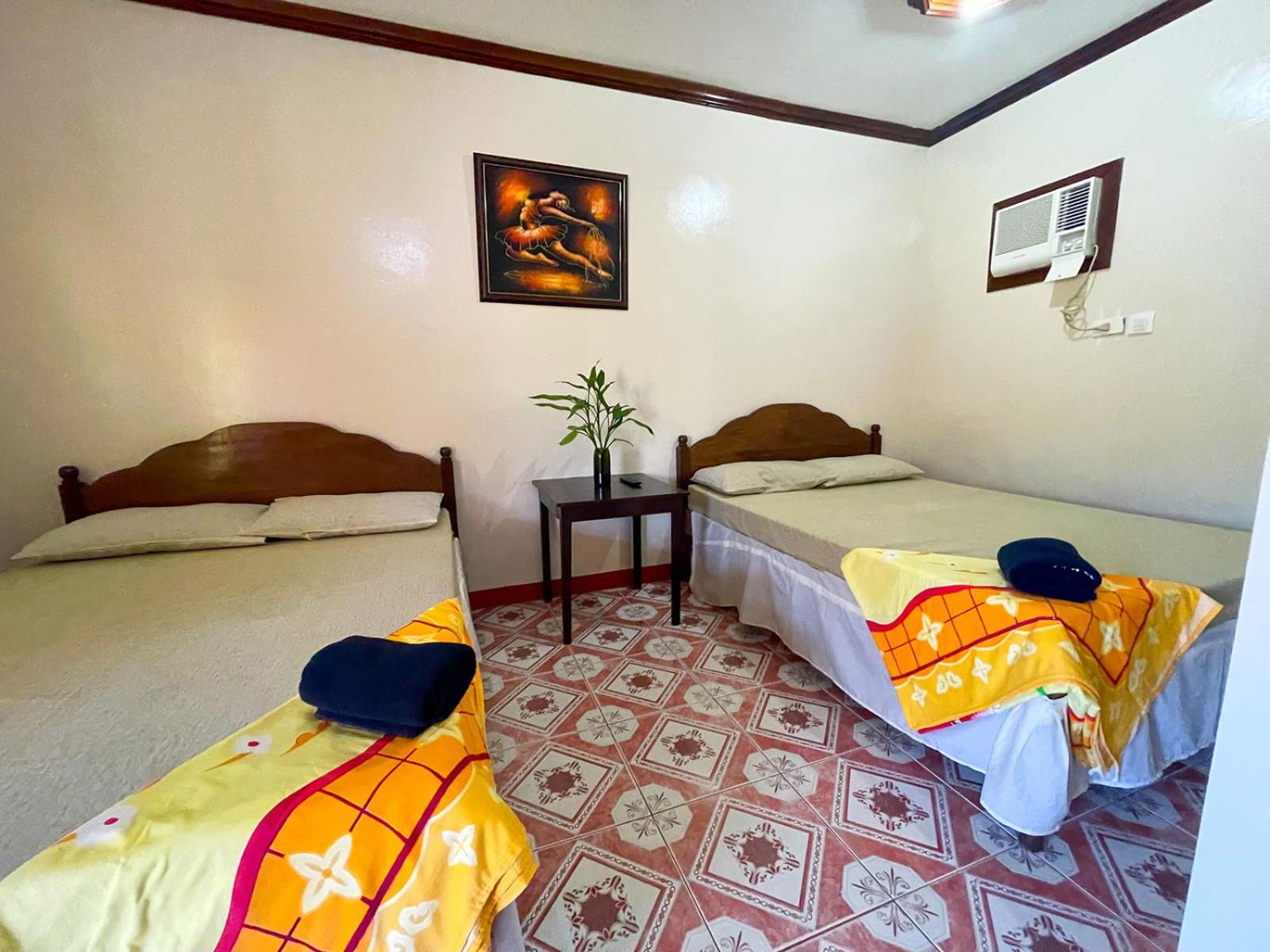 Quadruple Room - Photo 8