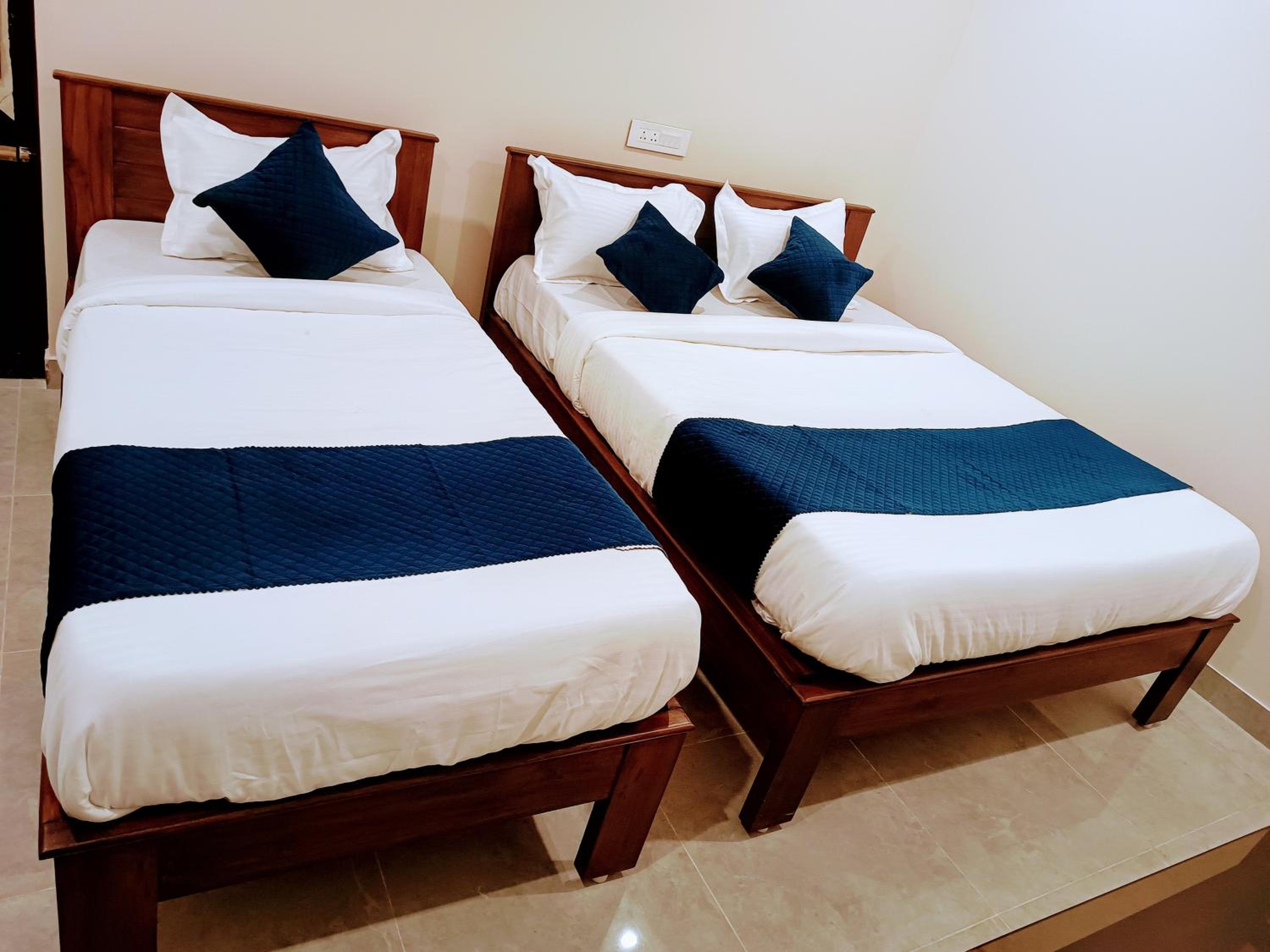 Standard Triple Room - Photo 1