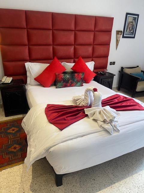 Standard Double Room - Photo 3