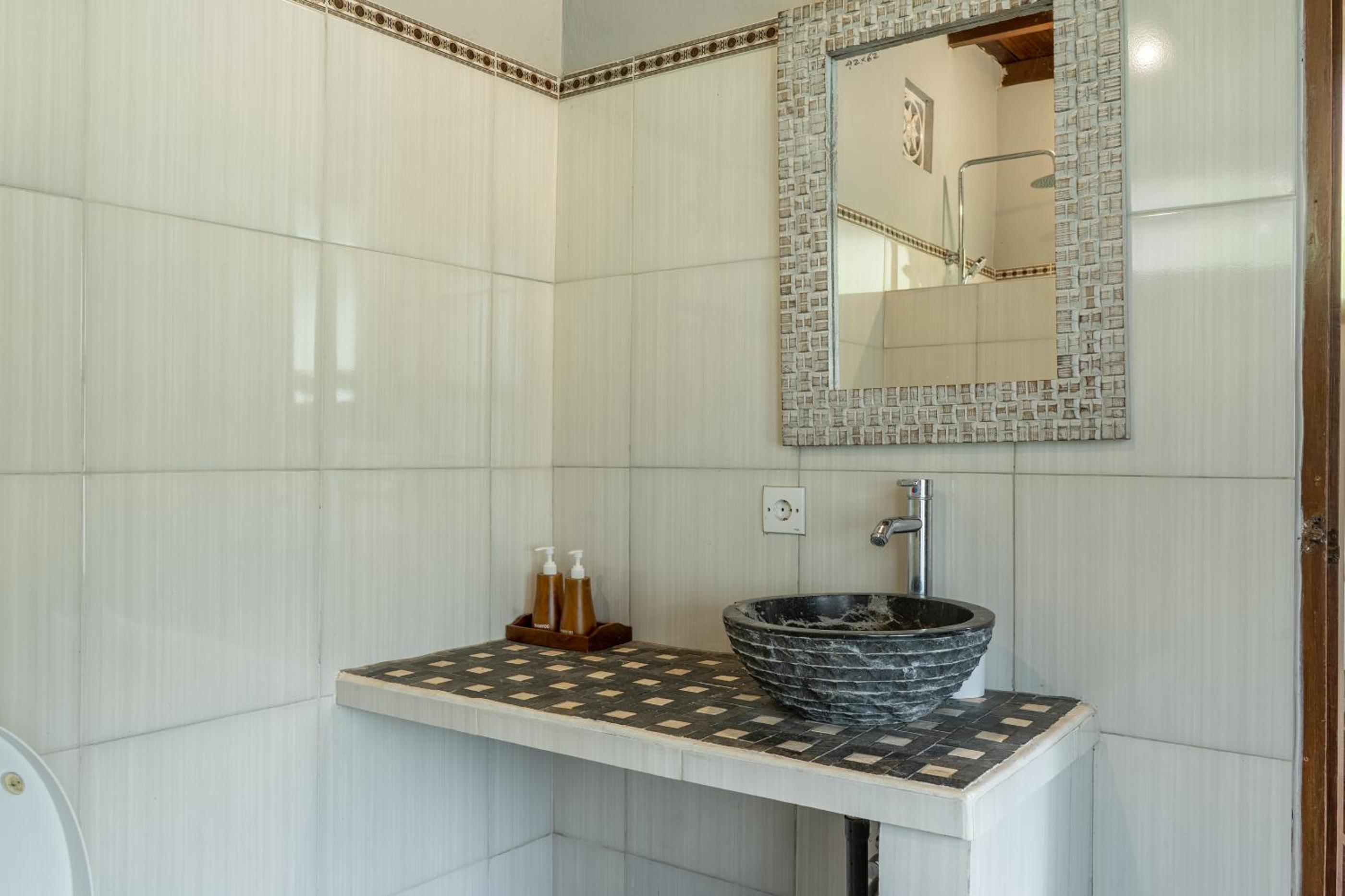 Suite with Terrace - Photo 4