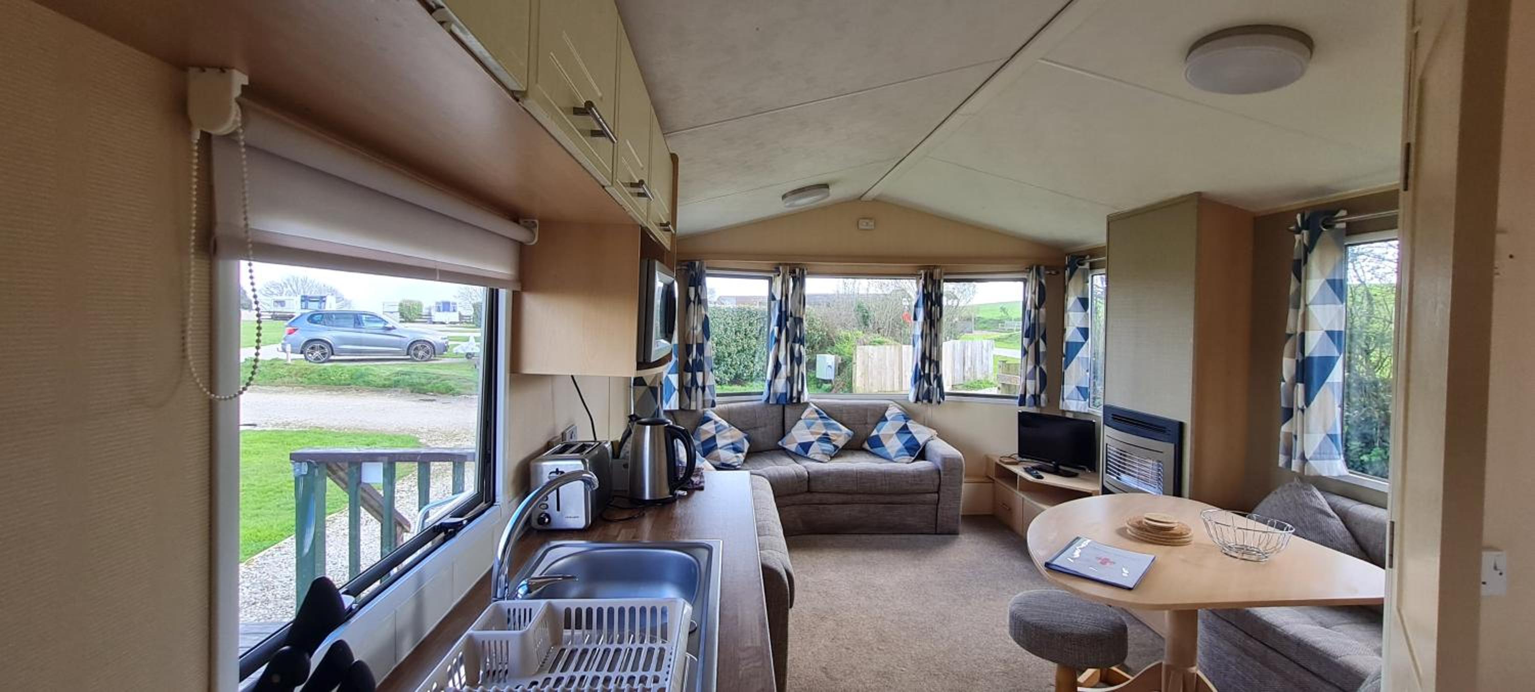 Mobile Home - Dog Friendly photo 3