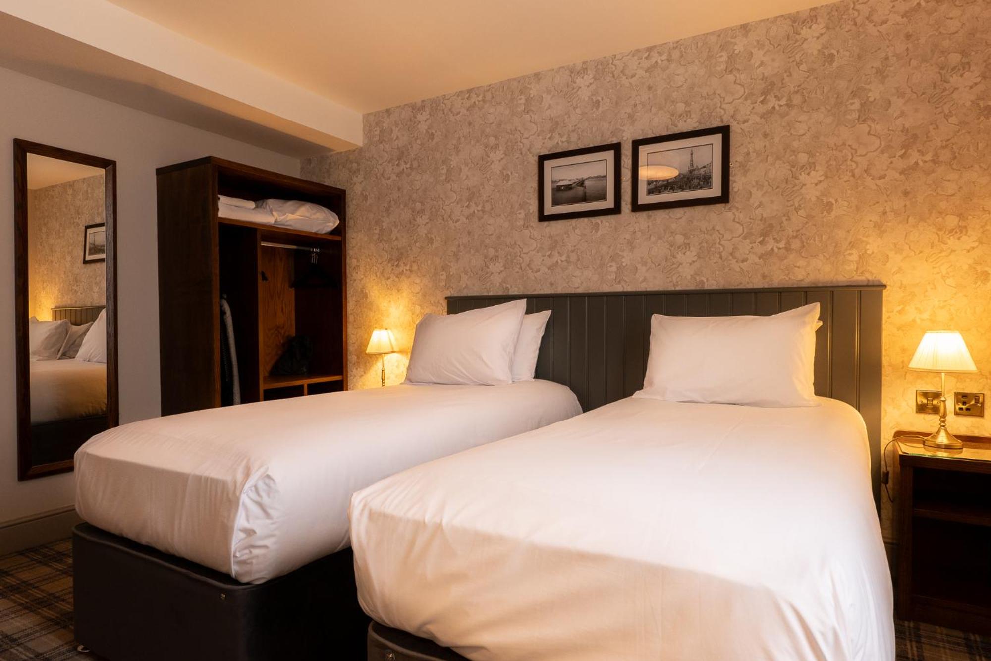 Classic Double or Twin Room photo 3