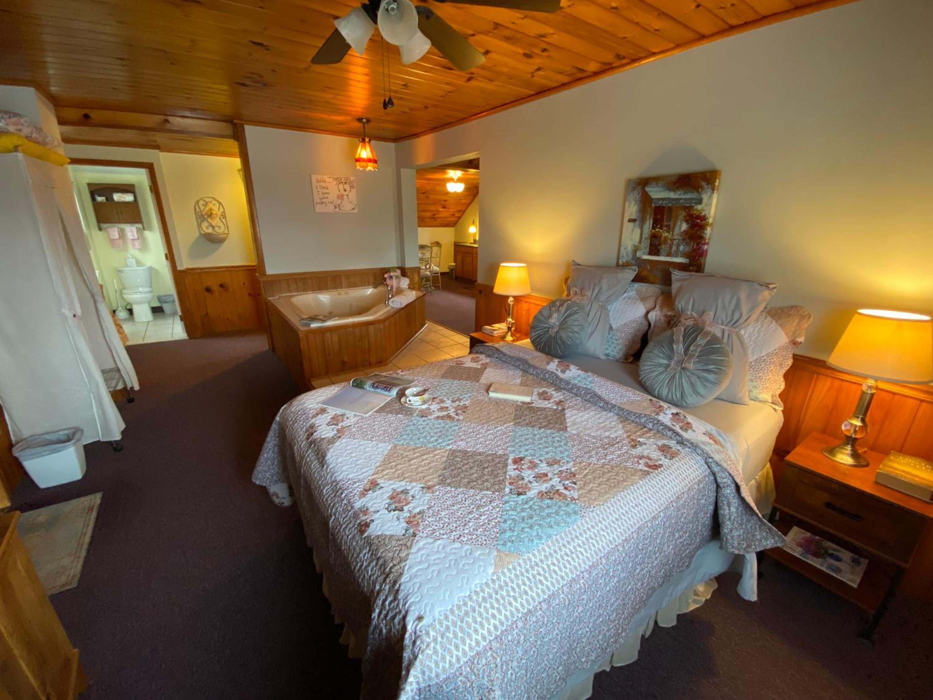 Deluxe Suite photo 1
