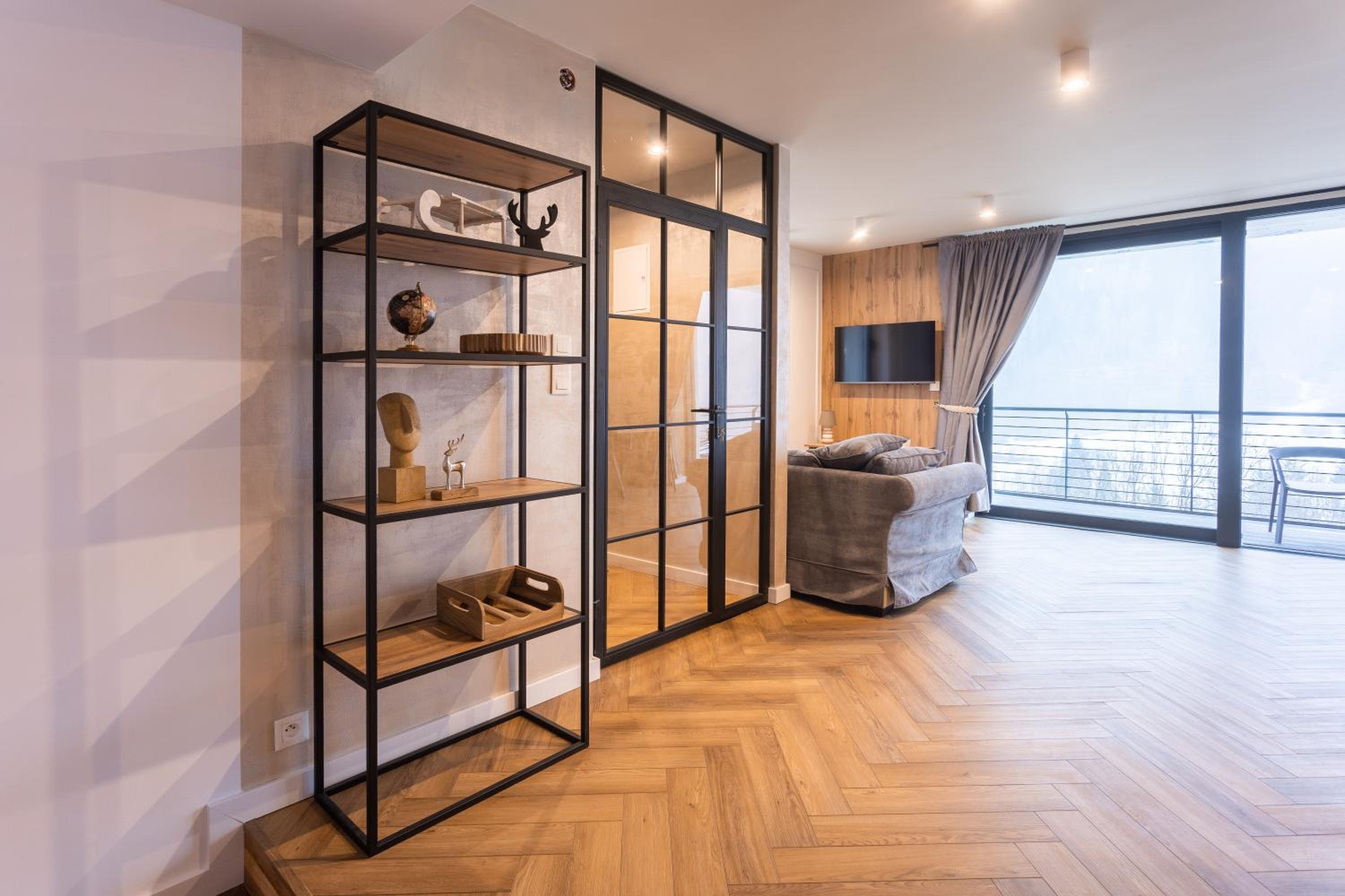 Apartment with Mountain View photo 1