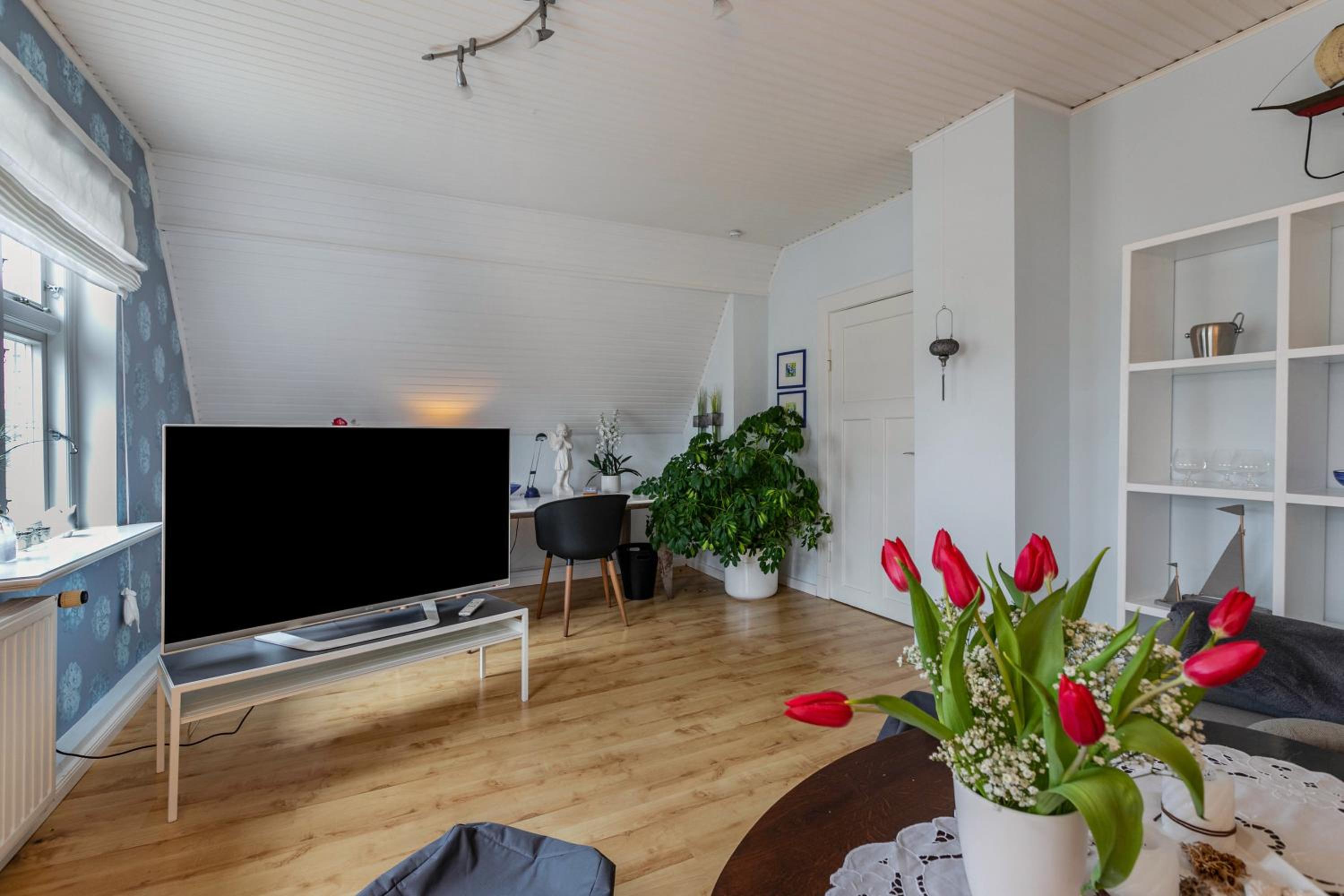 One-Bedroom Apartment with Garden photo 3