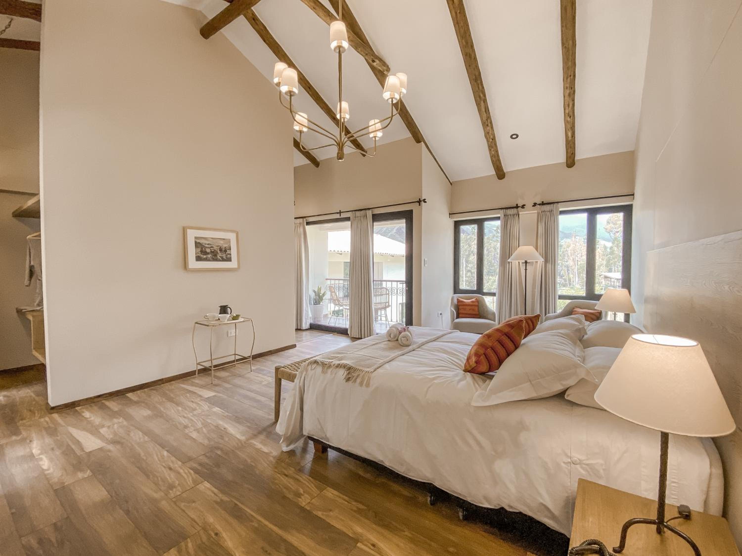 Queen Room with Balcony photo 3