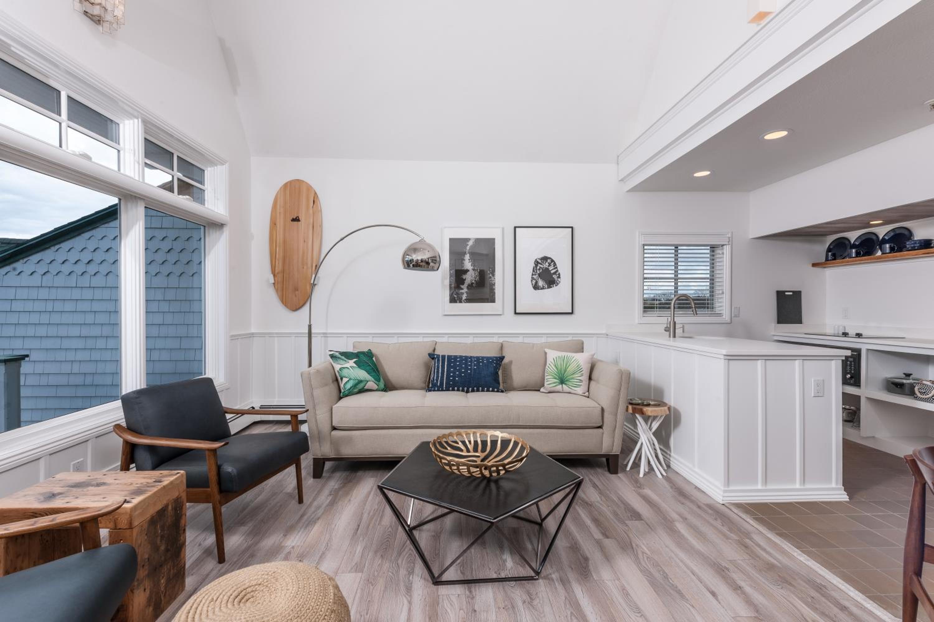Two-Bedroom Deluxe Apartment with Ocean View