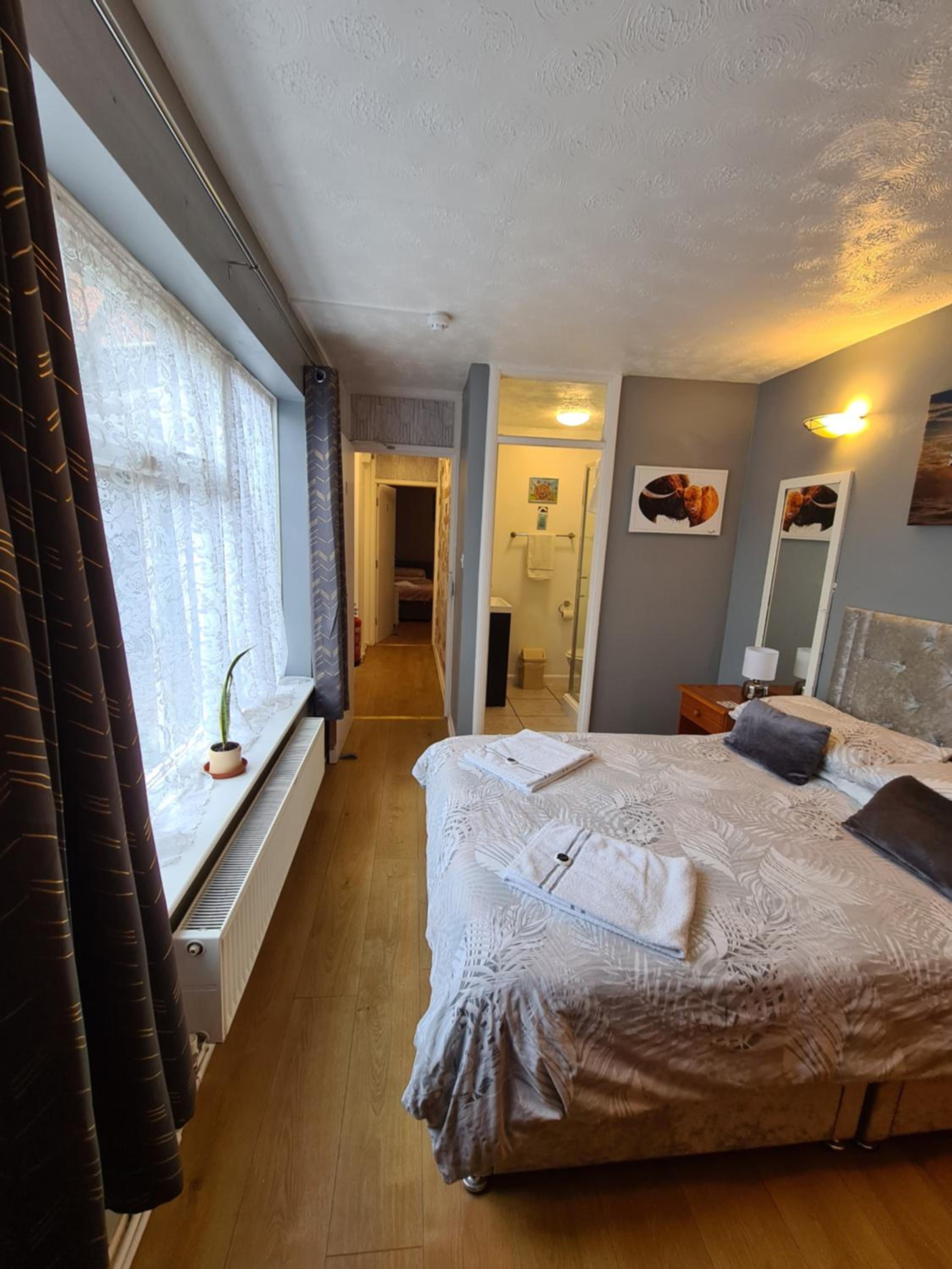 Double Room with Private Bathroom photo 2