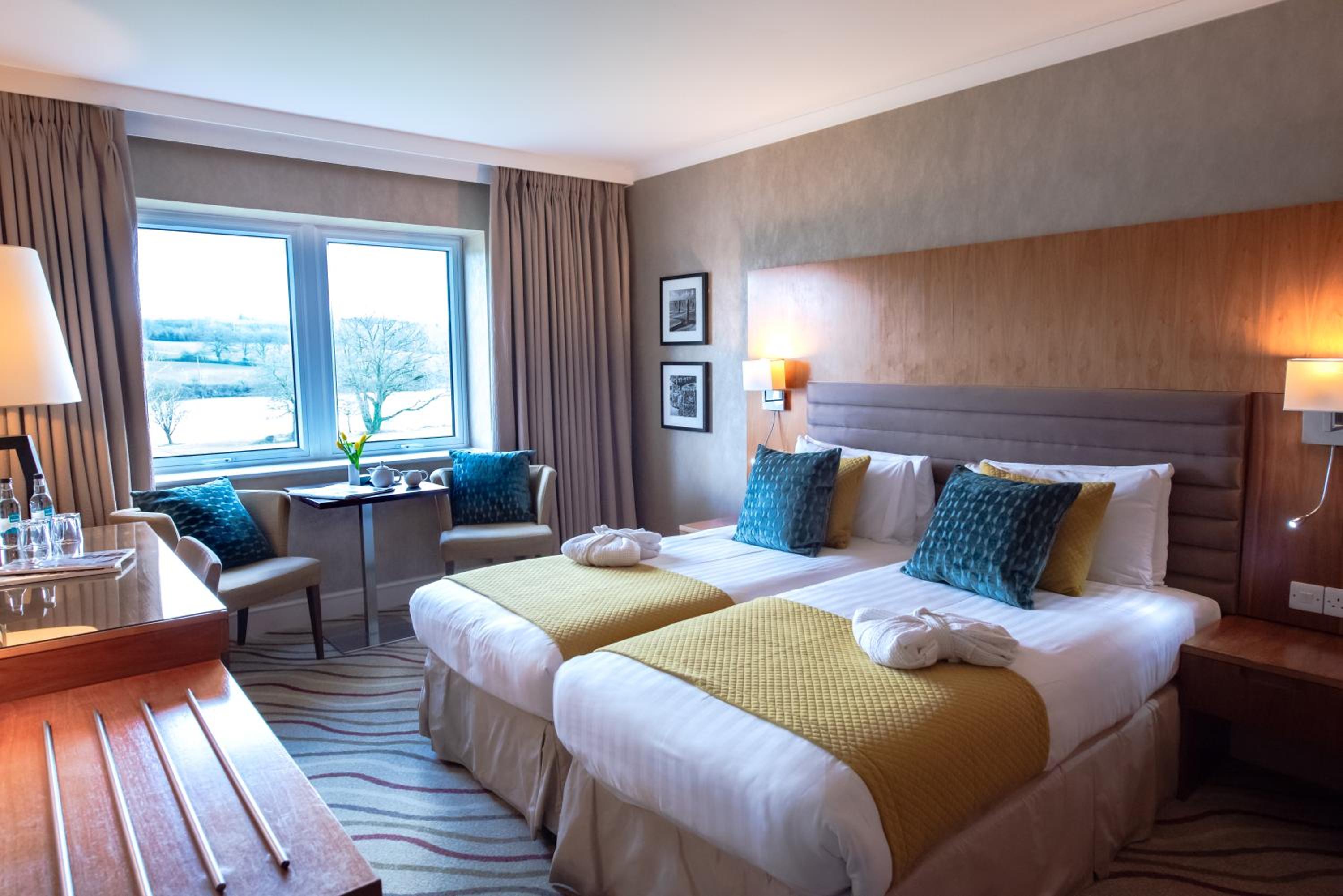 Executive Double or Twin Room with Lake View  photo 2