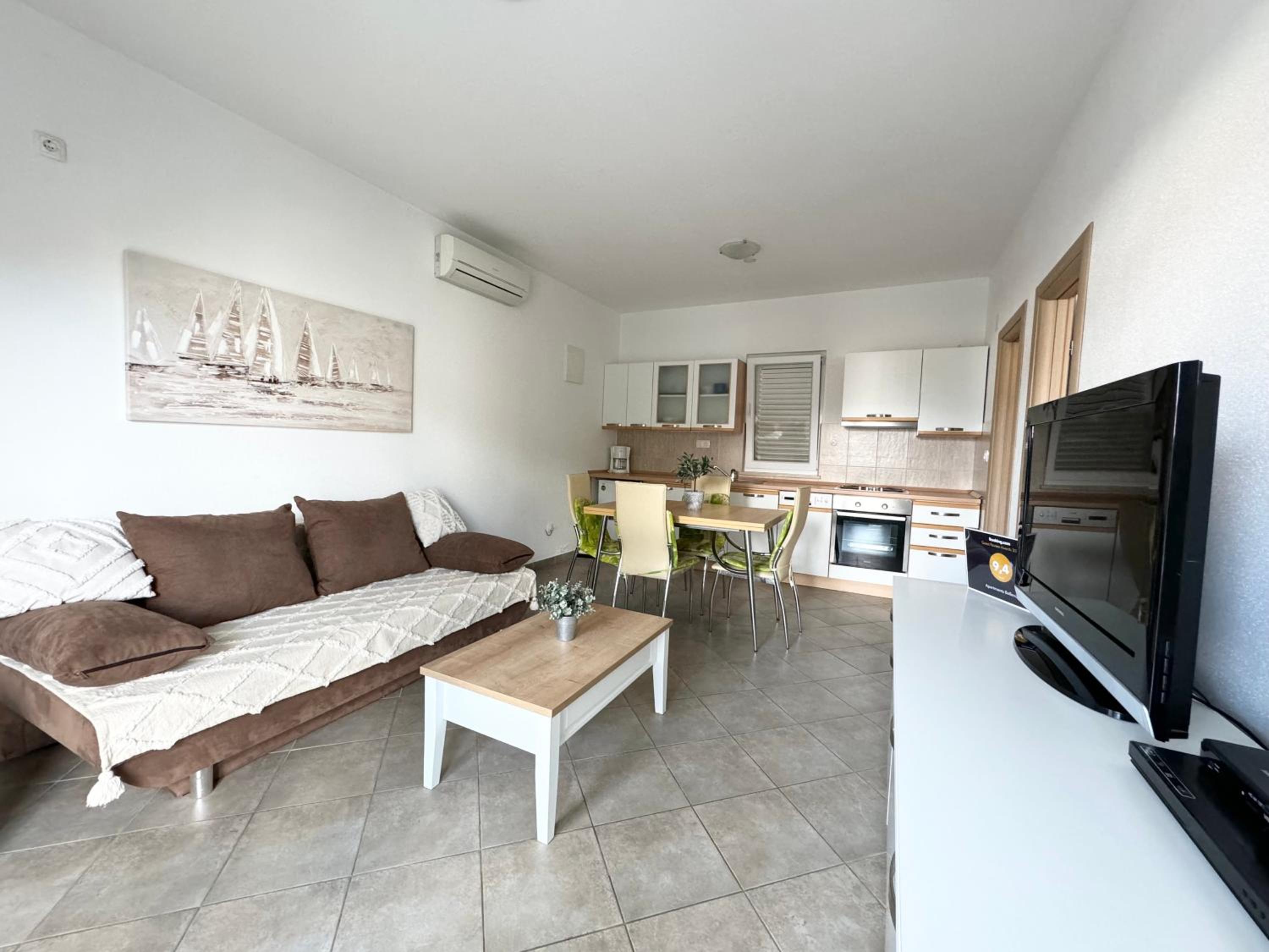 One-Bedroom Apartment
