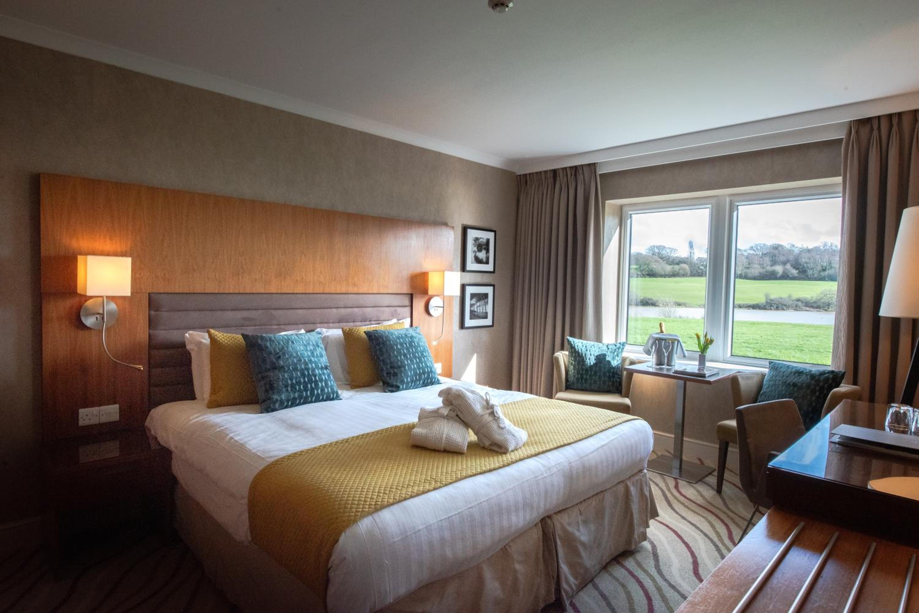 Executive Double or Twin Room with Lake View  photo 1