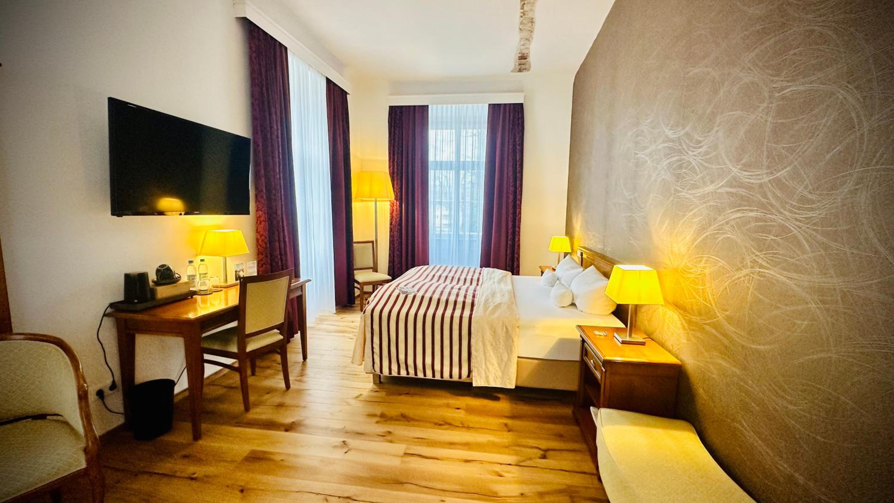 Junior Suite - Photo 1