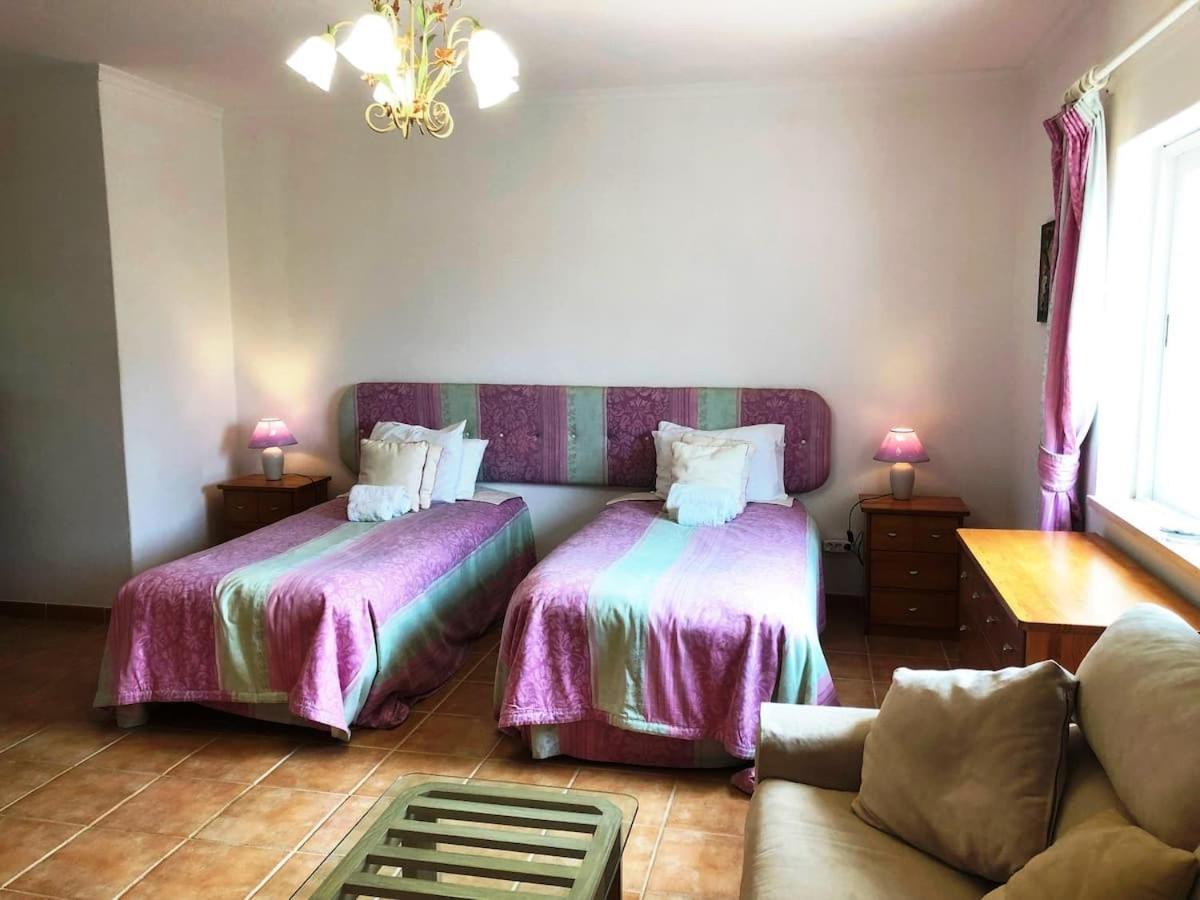 Five-Bedroom Villa photo 3