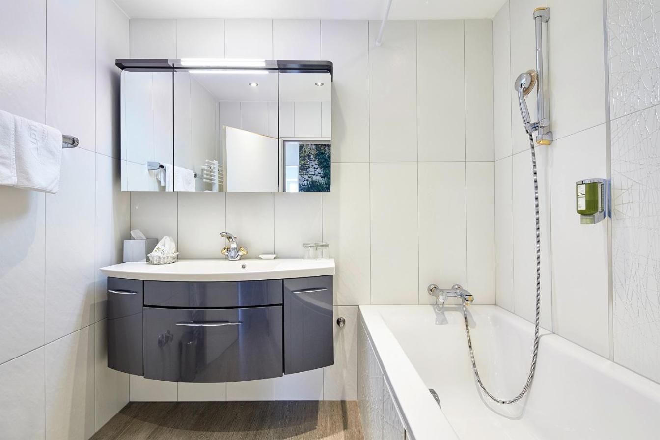 Family Suite (2 Adults + 2 Children up to 13 years) photo 2